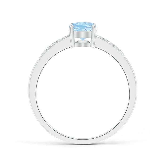 AAA - Aquamarine / 0.68 CT / 14 KT White Gold