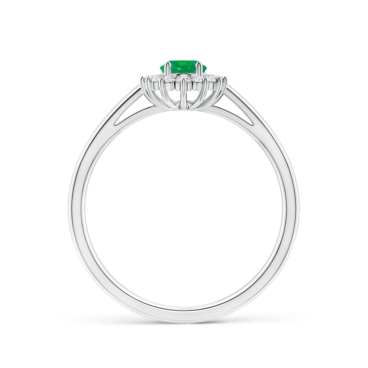 AA - Emerald / 0.6 CT / 14 KT White Gold