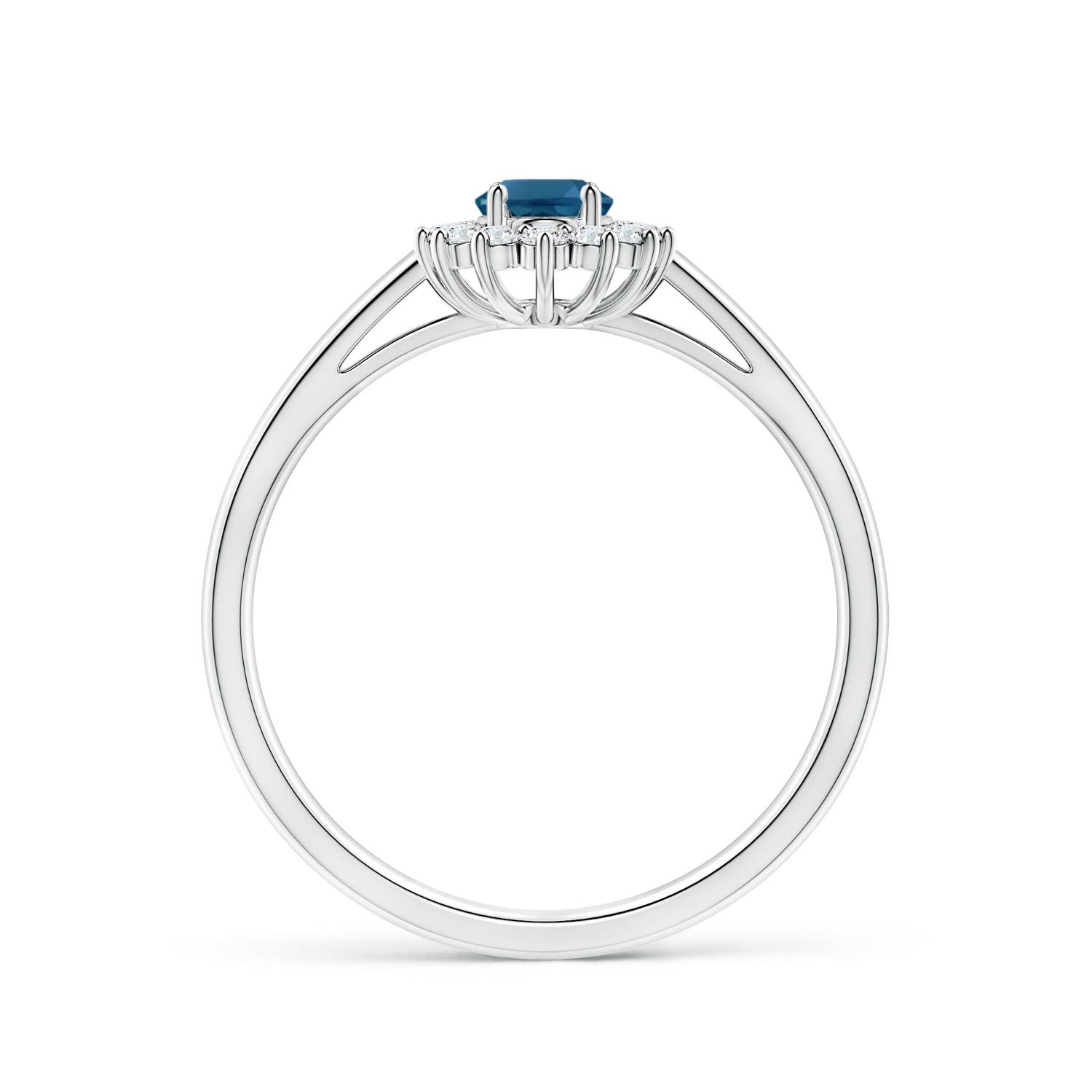 AAA - London Blue Topaz / 0.74 CT / 14 KT White Gold