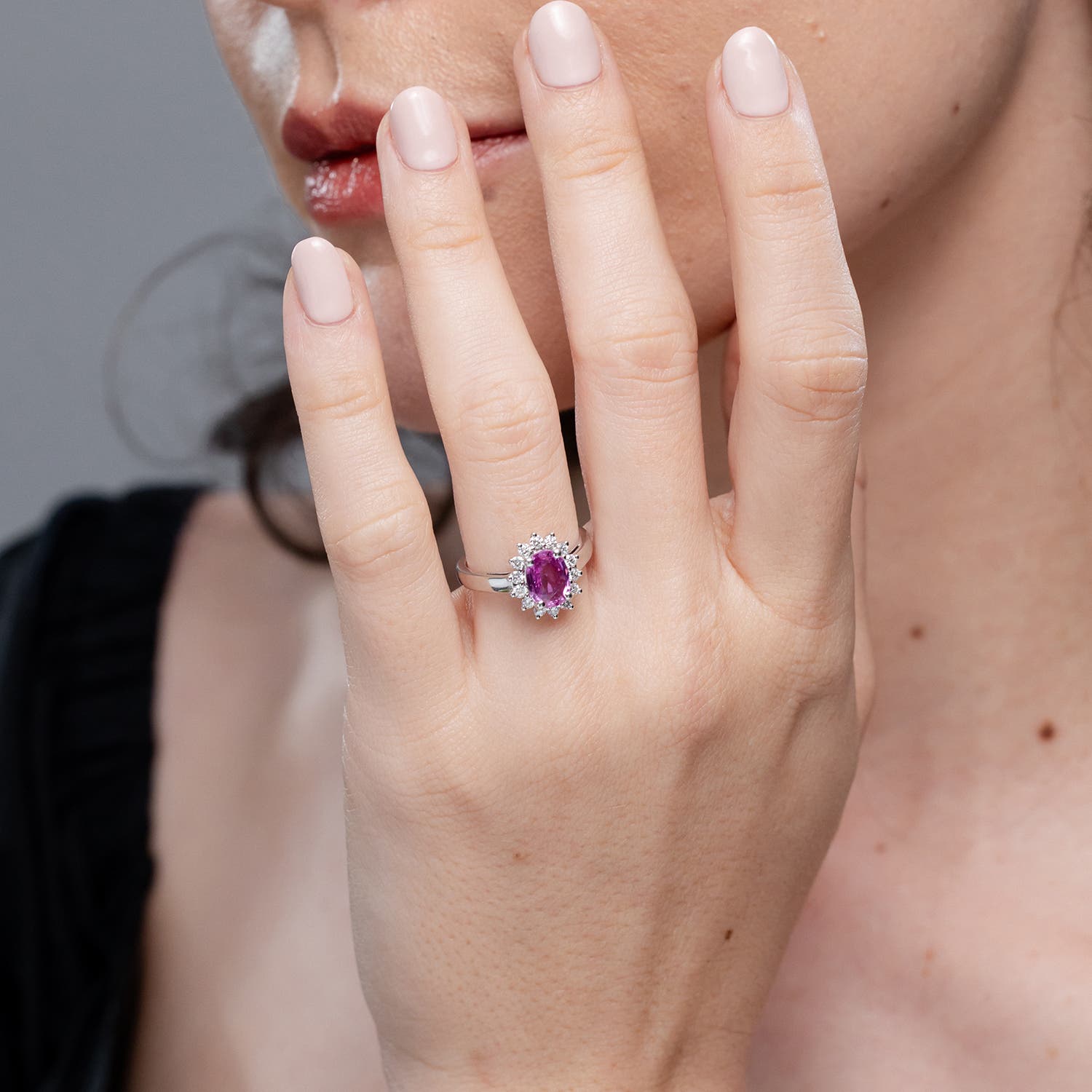 A - Pink Sapphire / 0.75 CT / 14 KT Yellow Gold