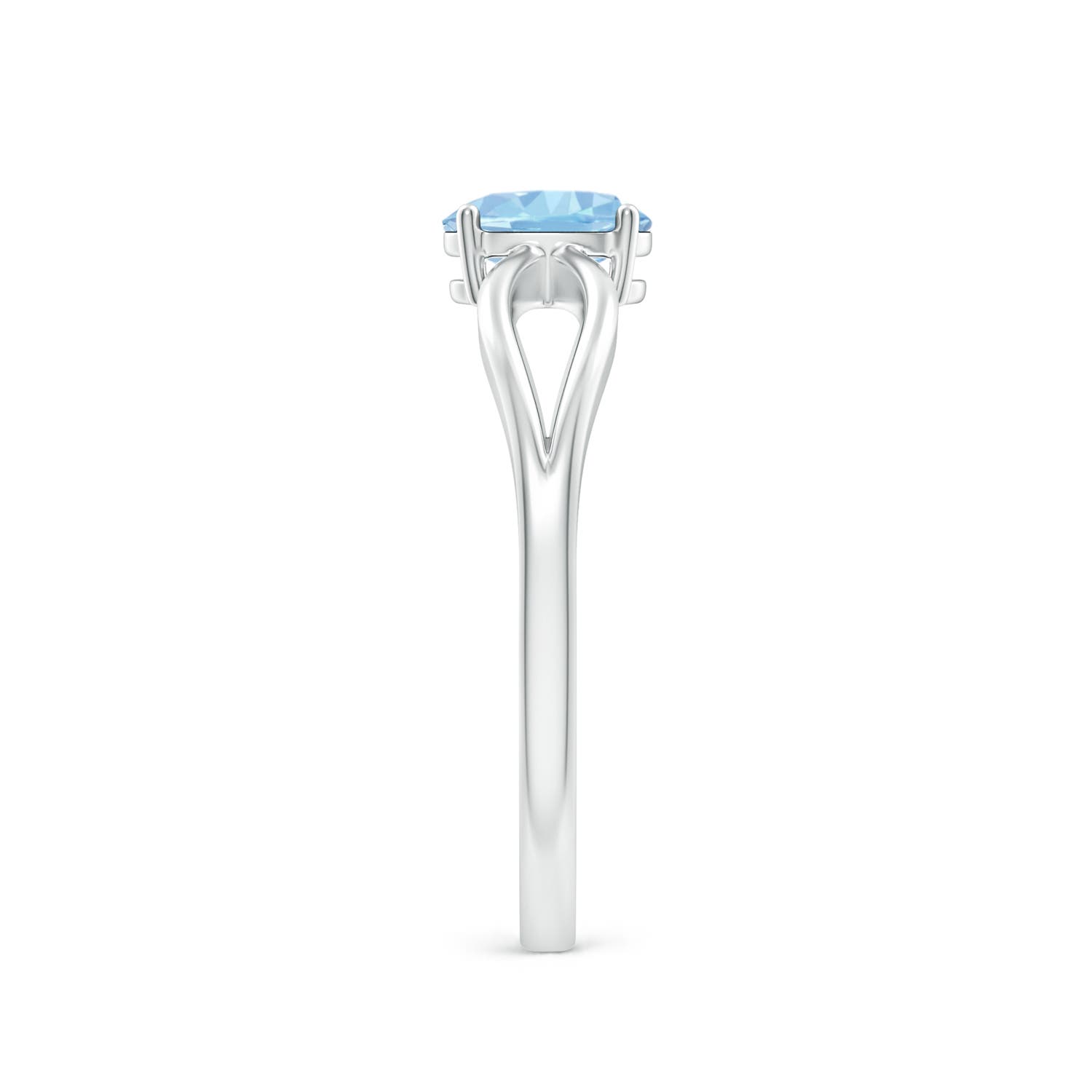 AAA - Aquamarine / 0.4 CT / 14 KT White Gold