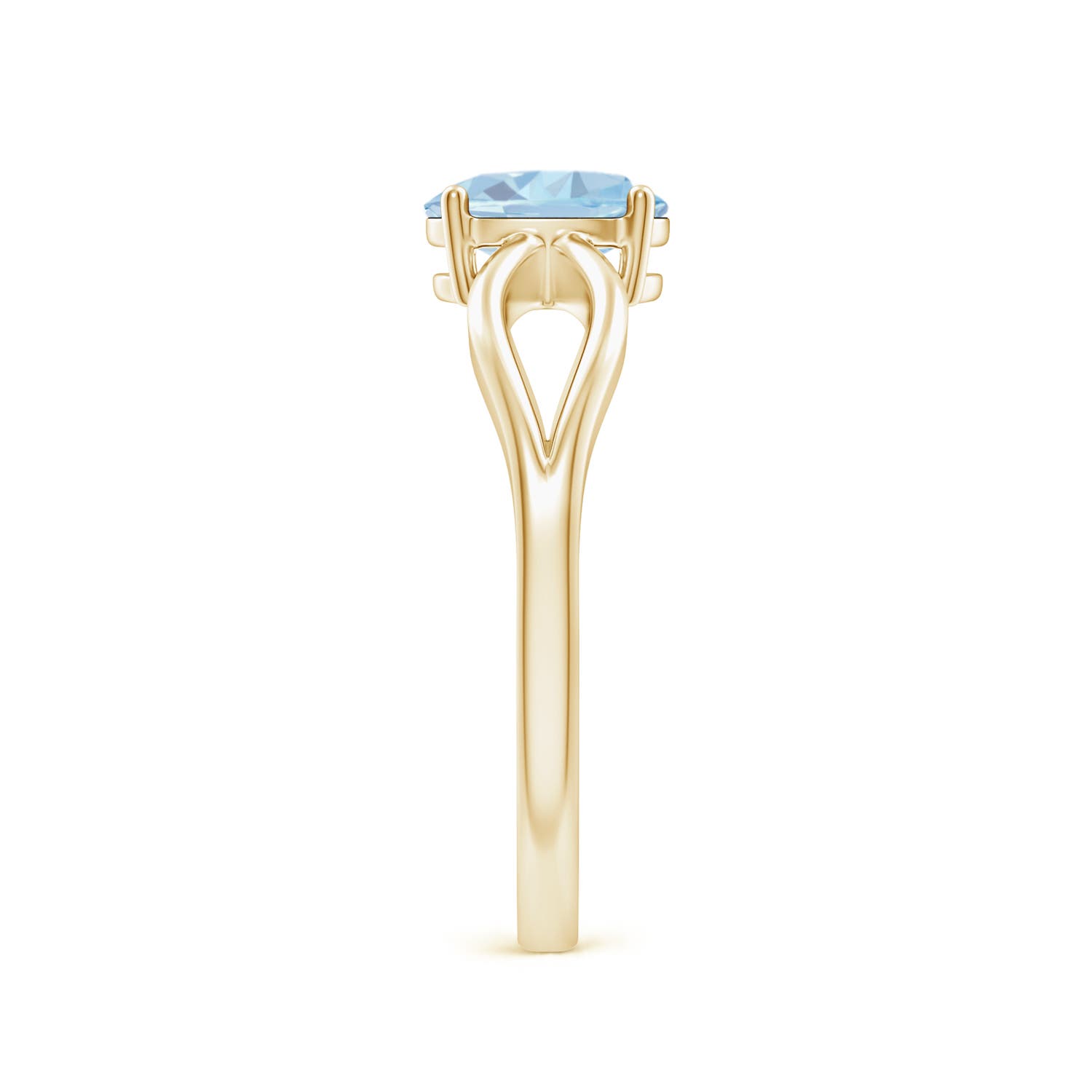 A - Aquamarine / 0.6 CT / 14 KT Yellow Gold