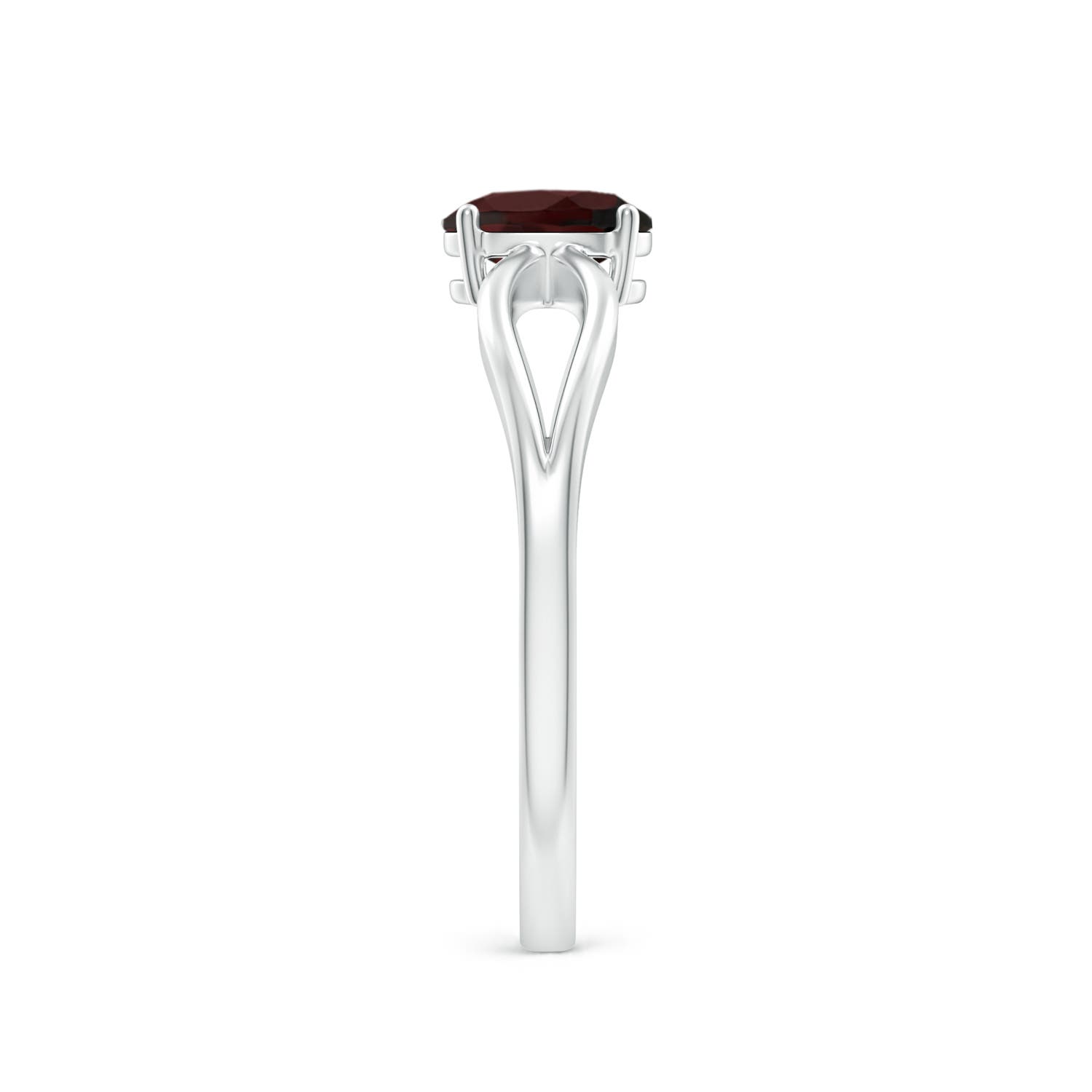 A - Garnet / 0.55 CT / 14 KT White Gold