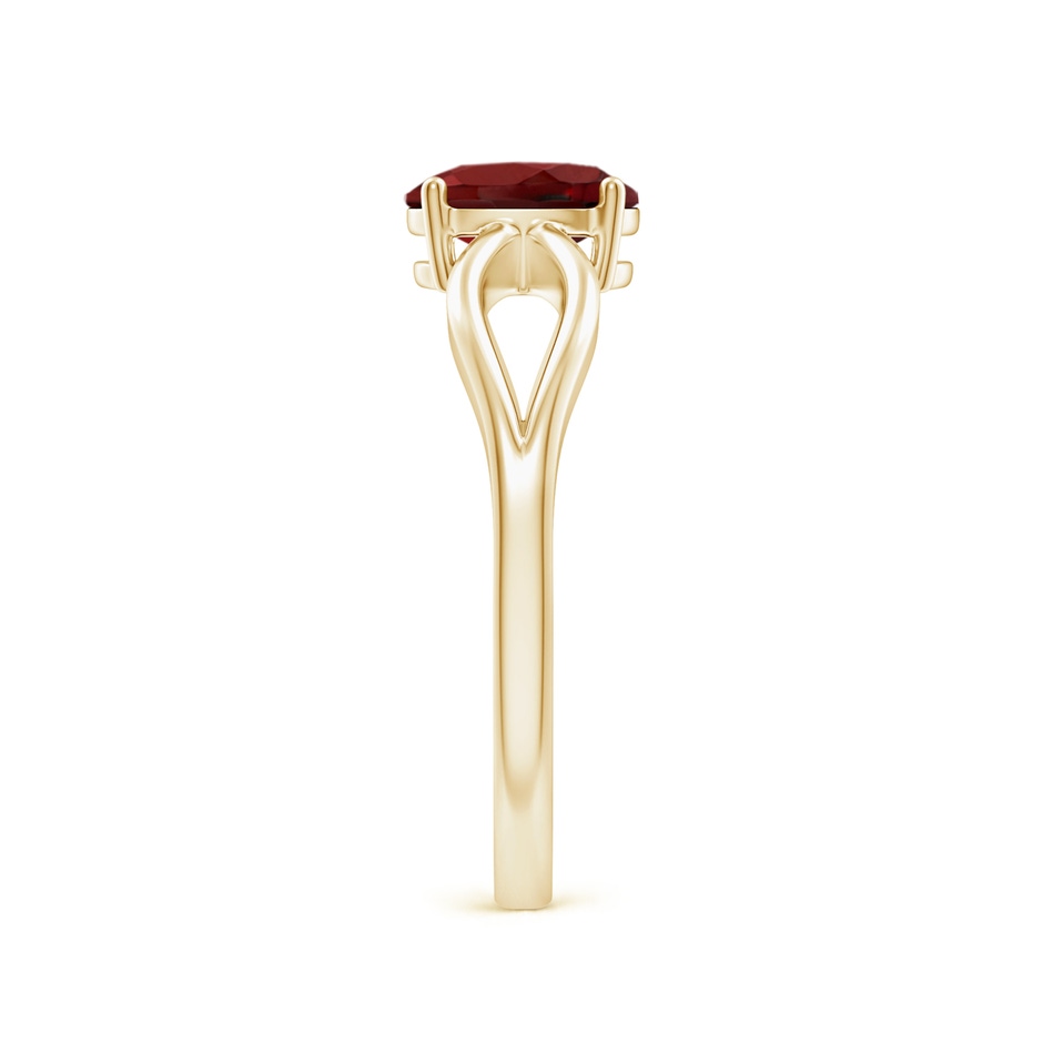 7x5mm AAAA Prong-Set Solitaire Garnet Split Shank Ring in Yellow Gold side-2
