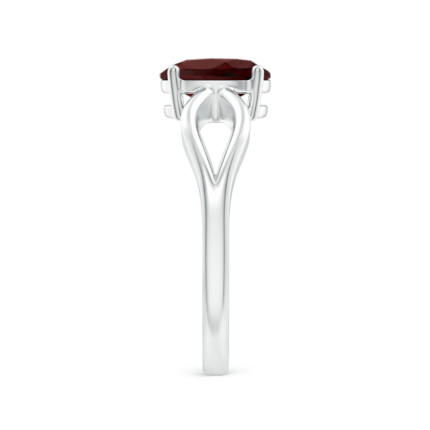 AA - Garnet / 1.45 CT / 14 KT White Gold