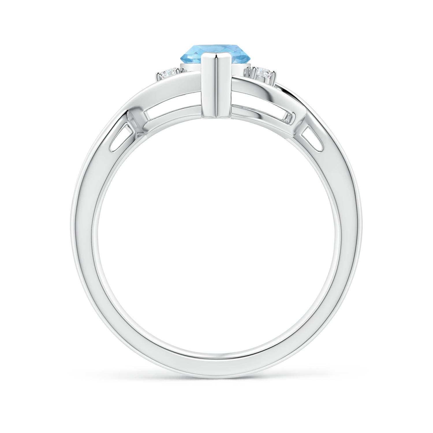 AAA - Aquamarine / 0.88 CT / 14 KT White Gold