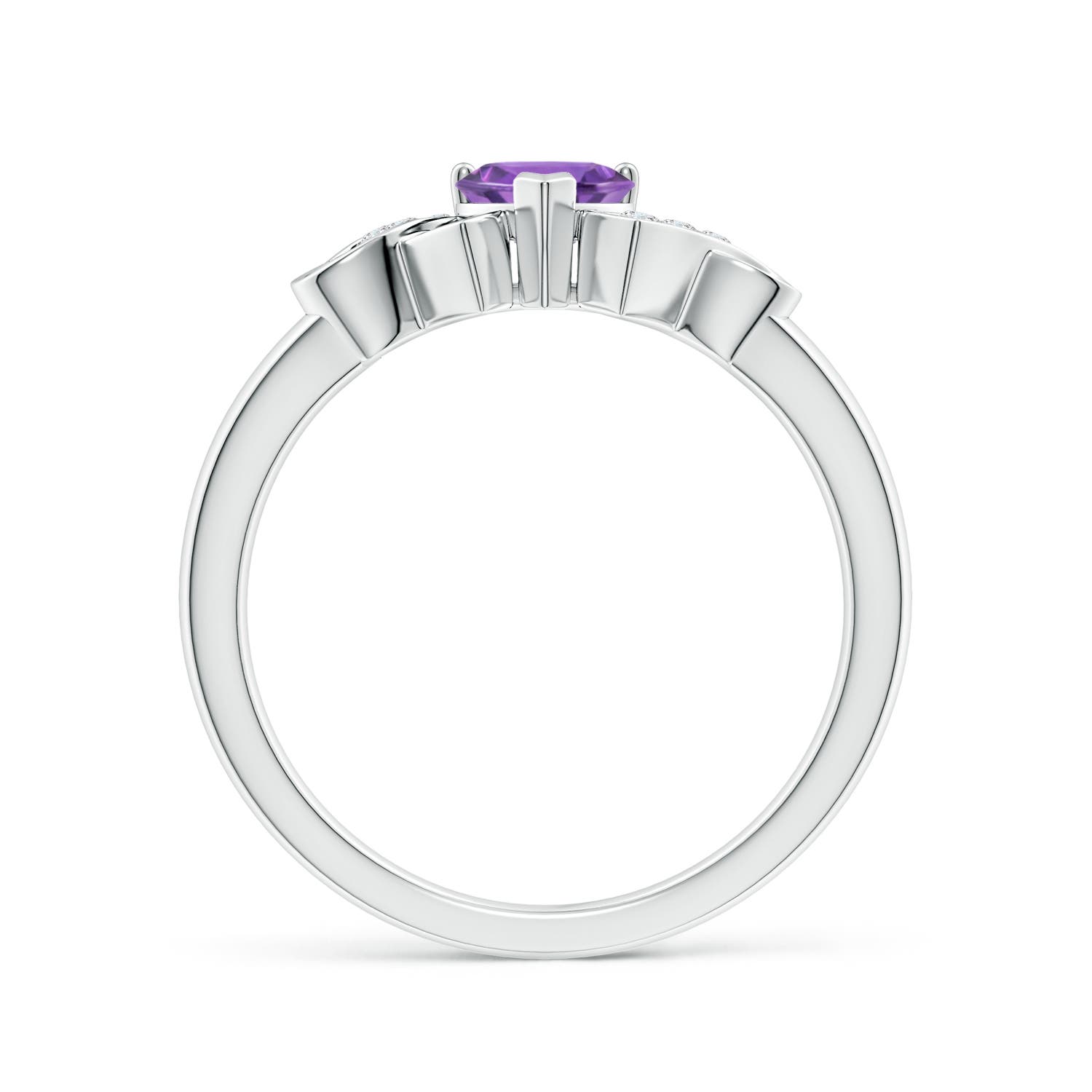 AA - Amethyst / 0.41 CT / 14 KT White Gold