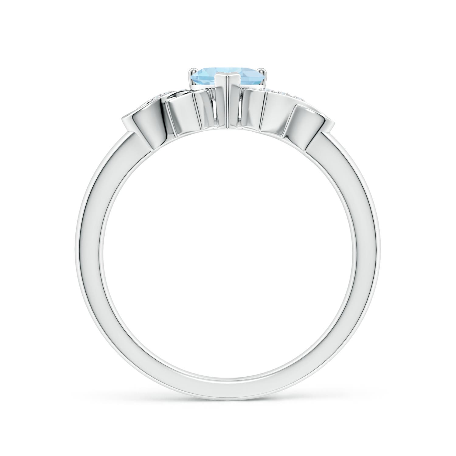 AA - Aquamarine / 0.41 CT / 14 KT White Gold