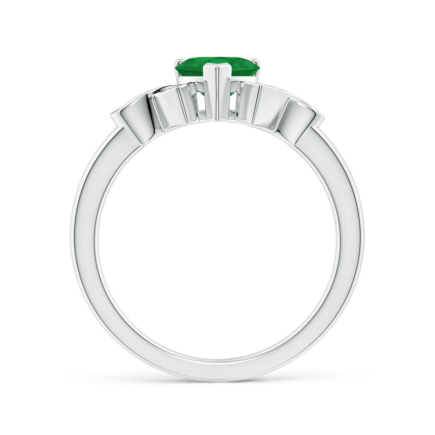 A - Emerald / 0.66 CT / 14 KT White Gold