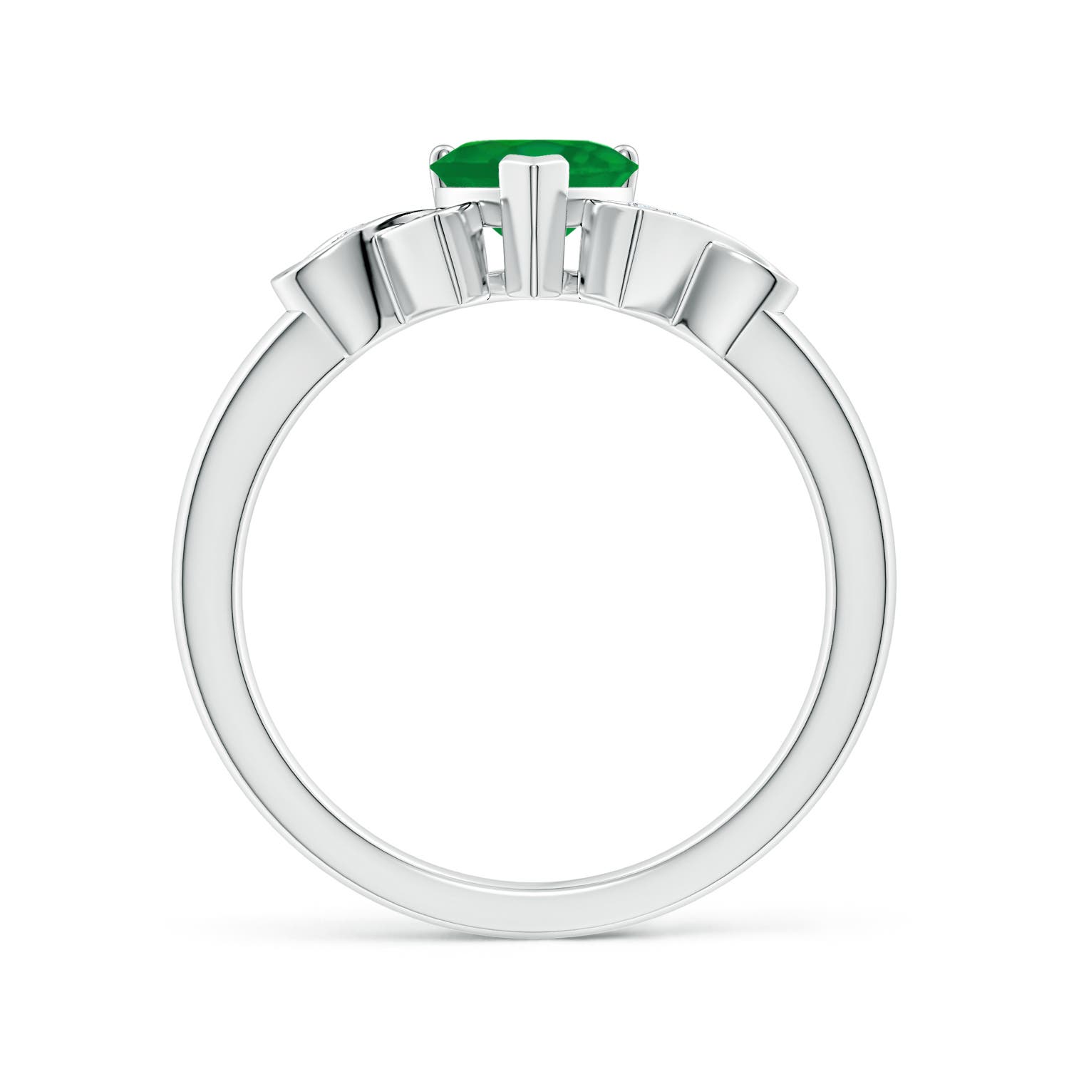 AA - Emerald / 0.66 CT / 14 KT White Gold