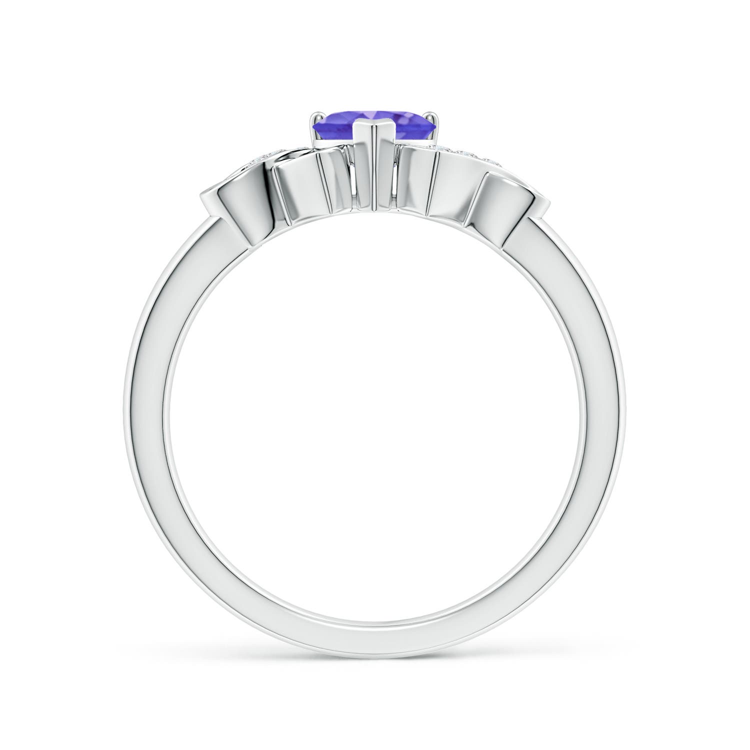 AAA - Tanzanite / 0.46 CT / 14 KT White Gold