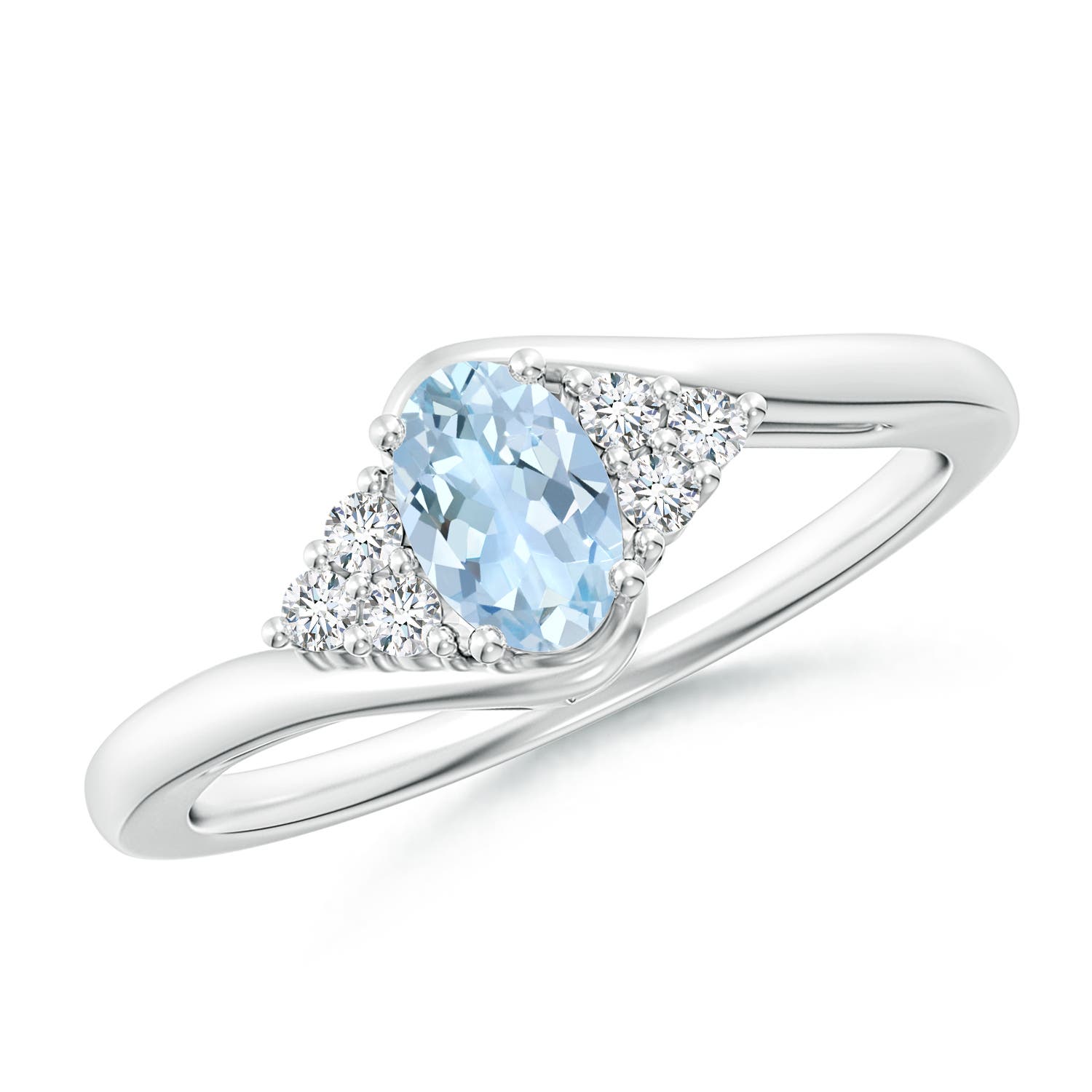 AA - Aquamarine / 0.48 CT / 14 KT White Gold