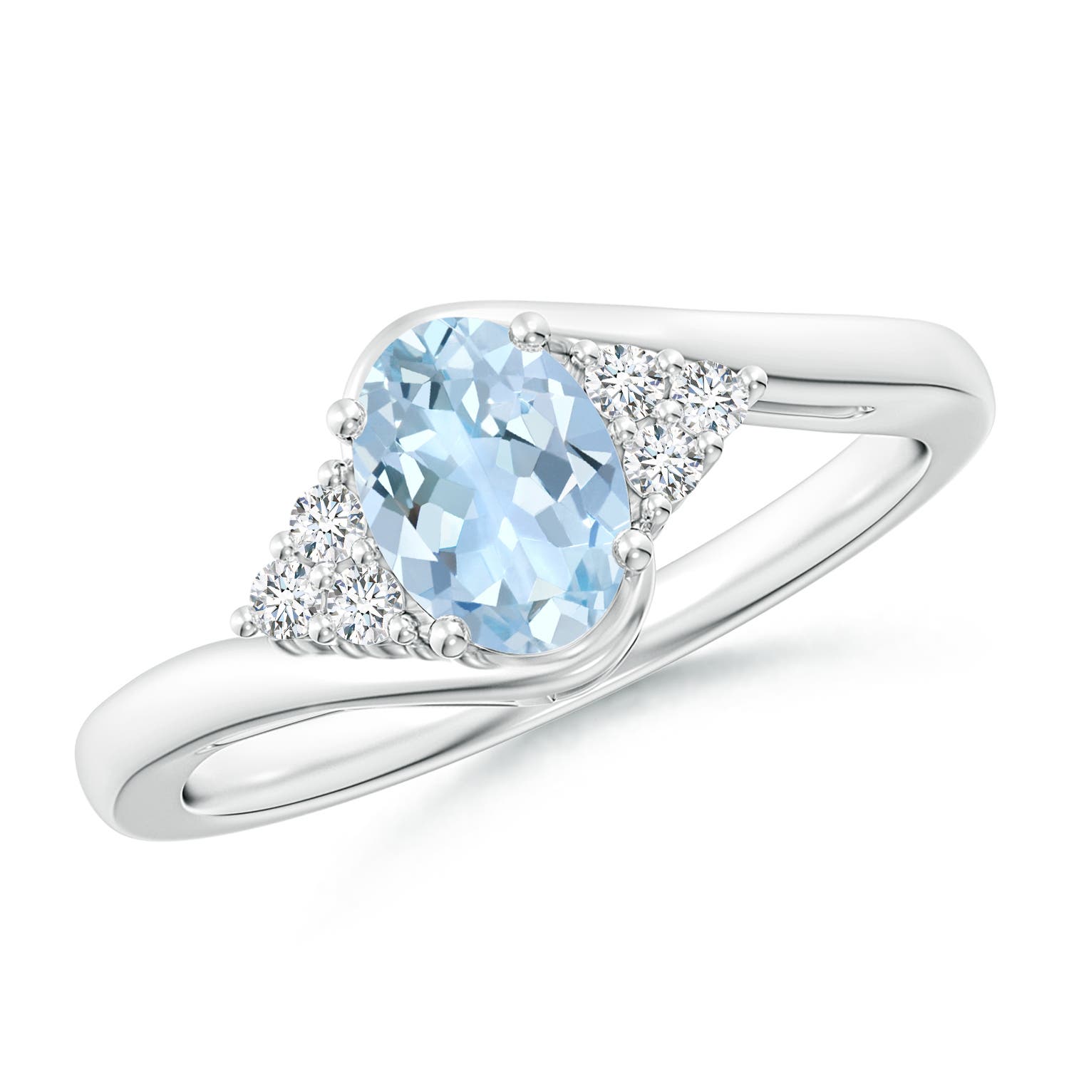 AA - Aquamarine / 0.71 CT / 14 KT White Gold