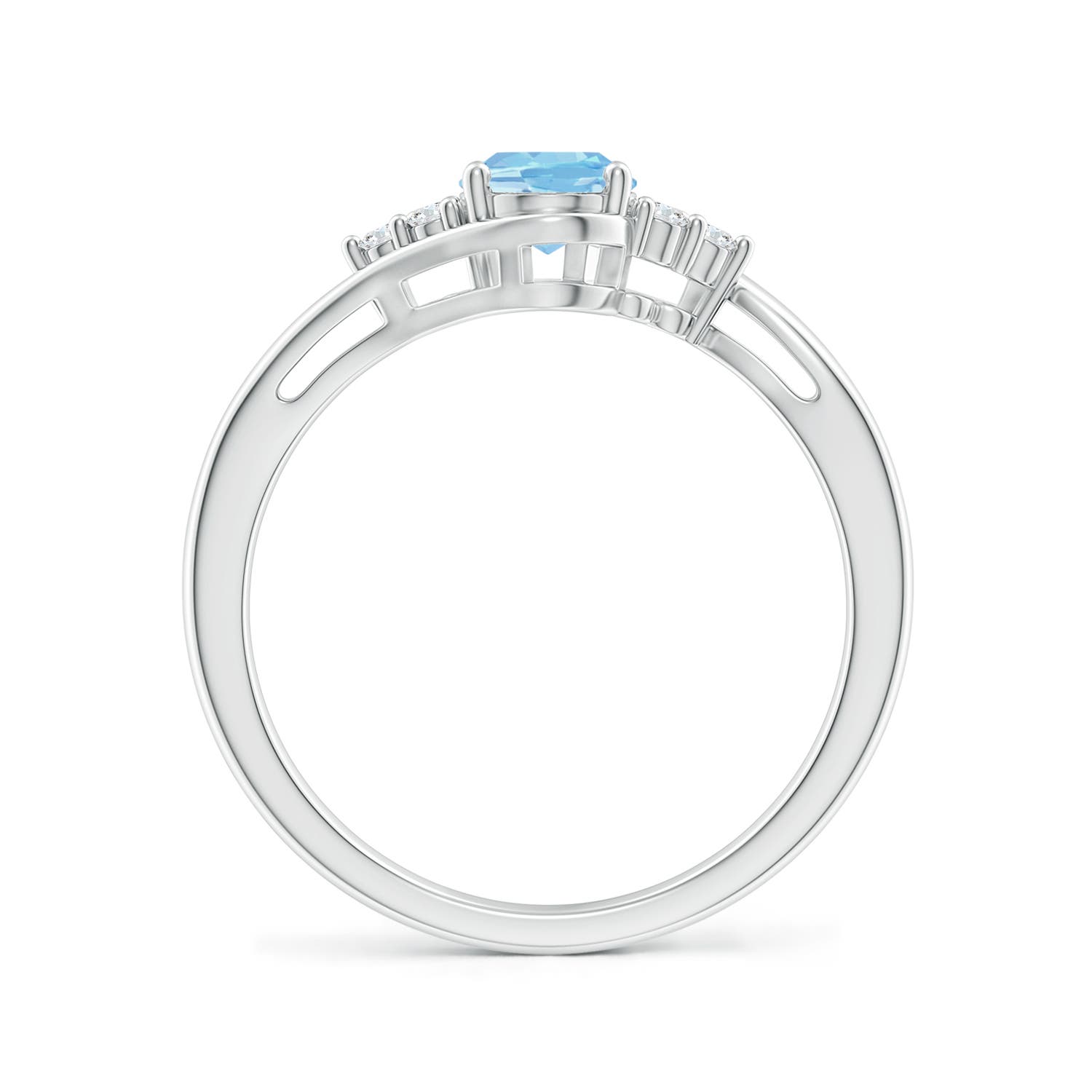 AAAA - Aquamarine / 0.71 CT / 14 KT White Gold