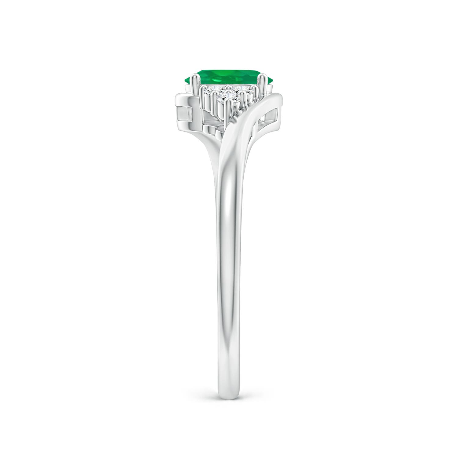 AA - Emerald / 0.48 CT / 14 KT White Gold