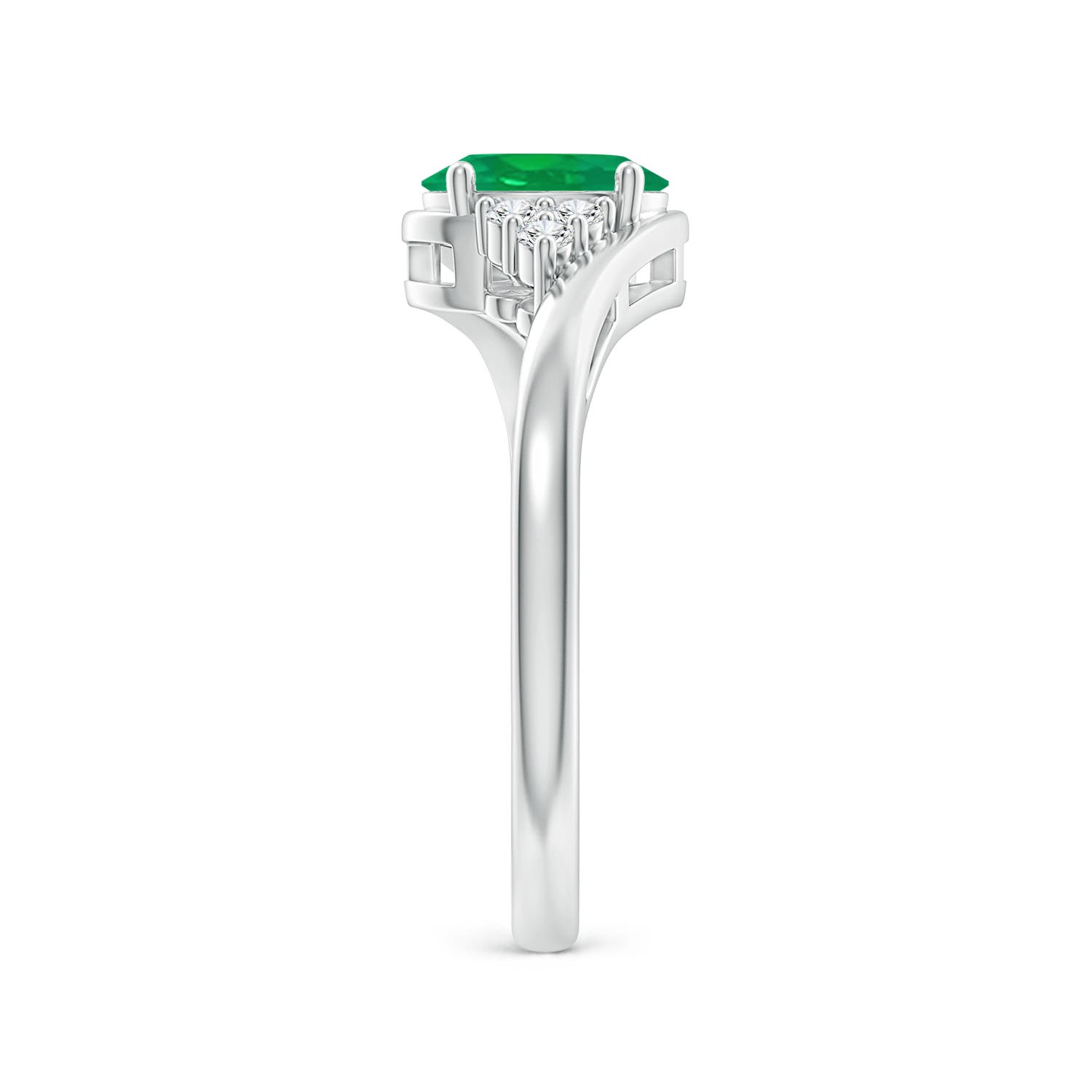 AA - Emerald / 0.77 CT / 14 KT White Gold