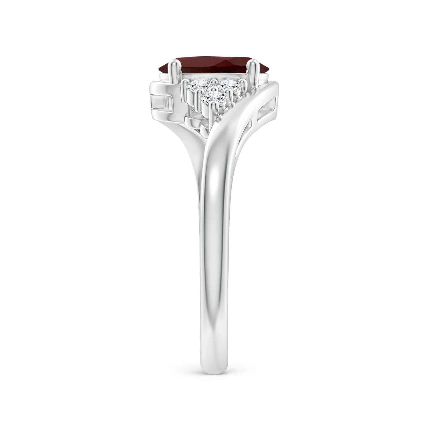 AA - Garnet / 1.62 CT / 14 KT White Gold