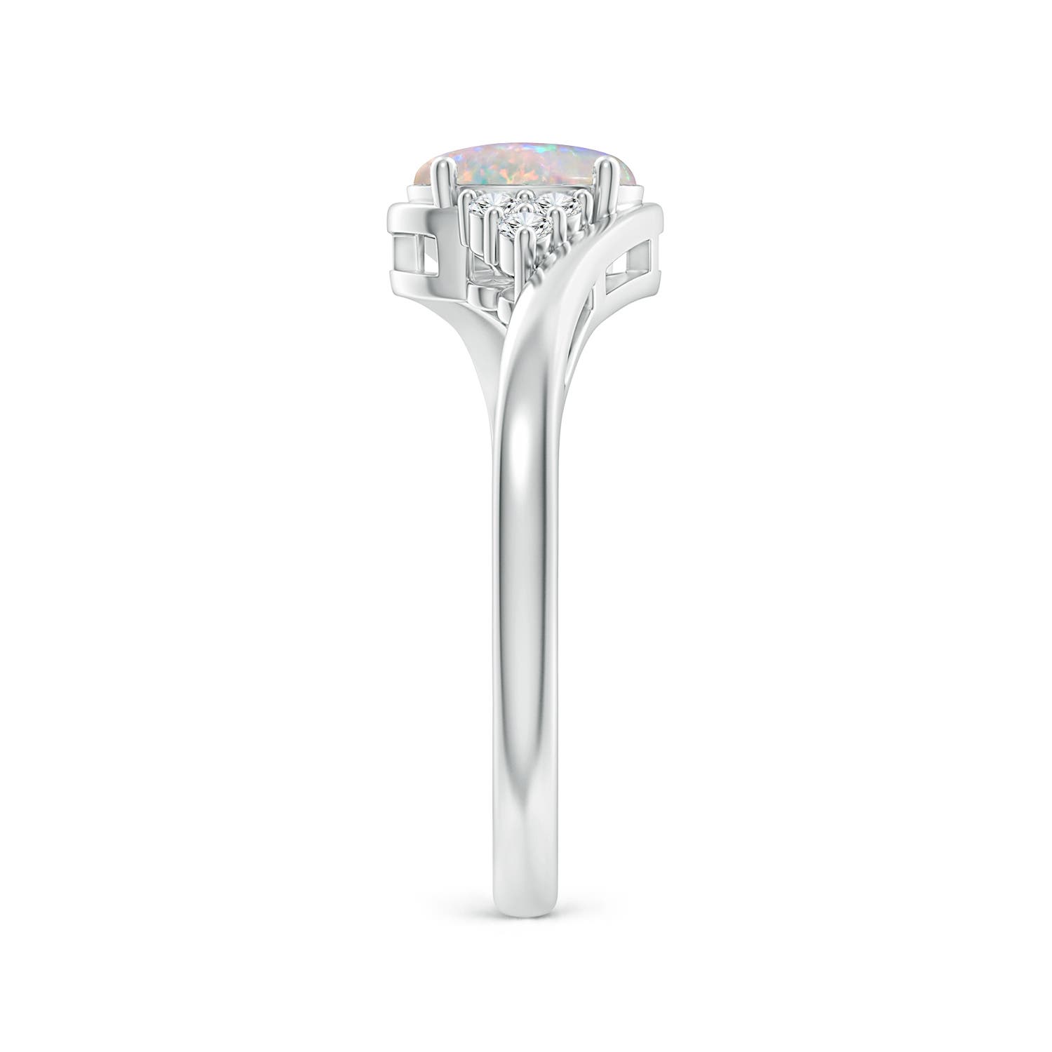 AAAA - Opal / 0.56 CT / 14 KT White Gold