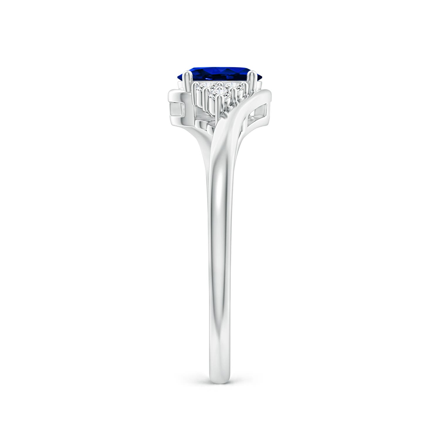 AAAA - Blue Sapphire / 0.68 CT / 14 KT White Gold