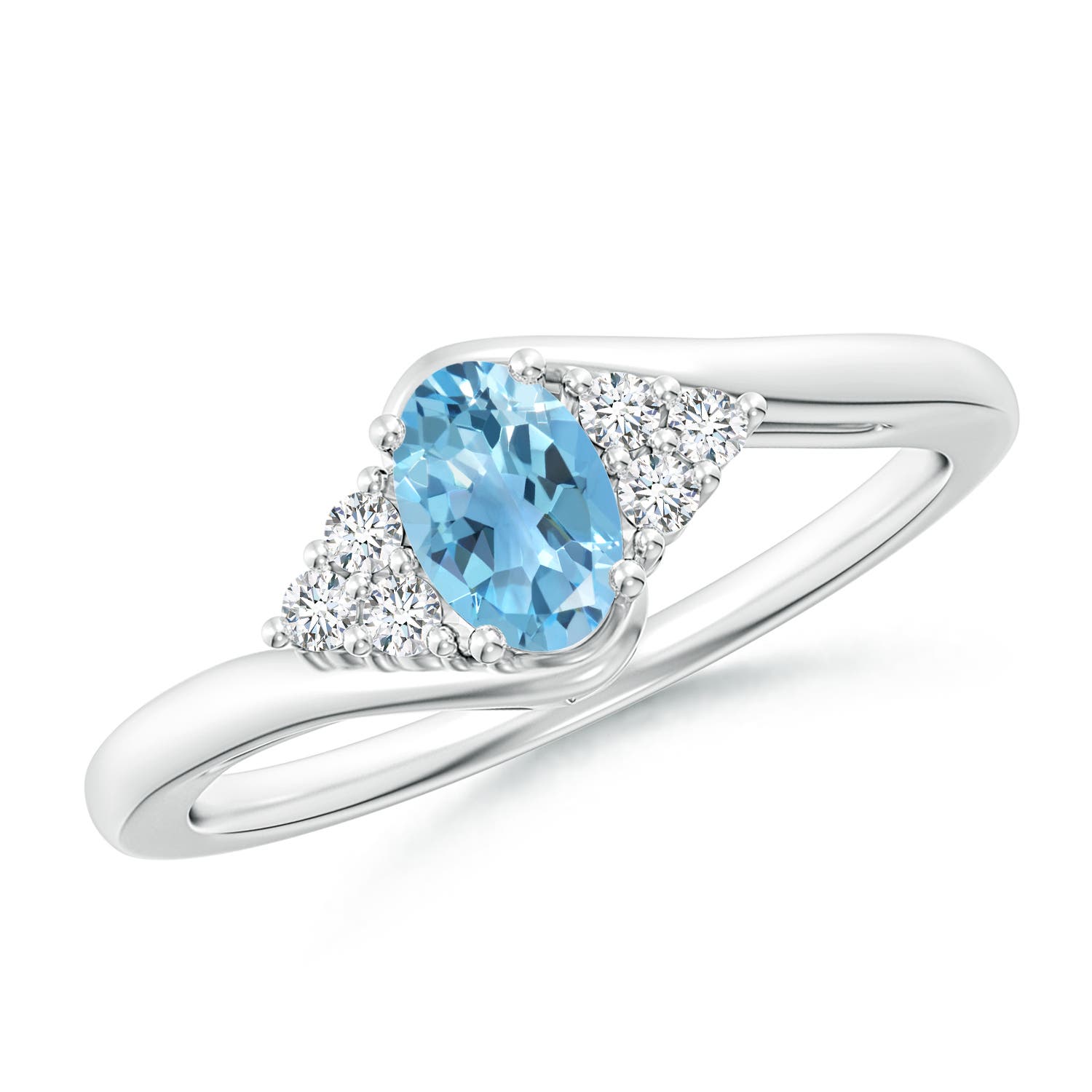 A - Swiss Blue Topaz / 0.62 CT / 14 KT White Gold