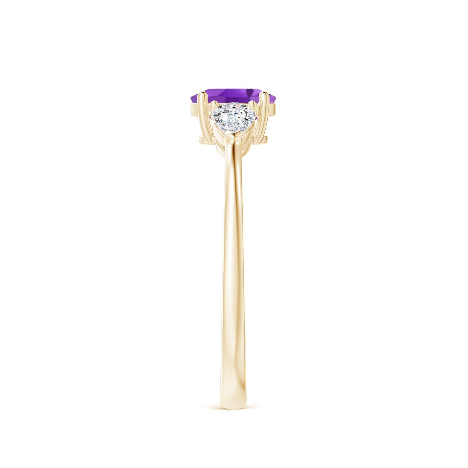 AA - Amethyst / 0.8 CT / 14 KT Yellow Gold