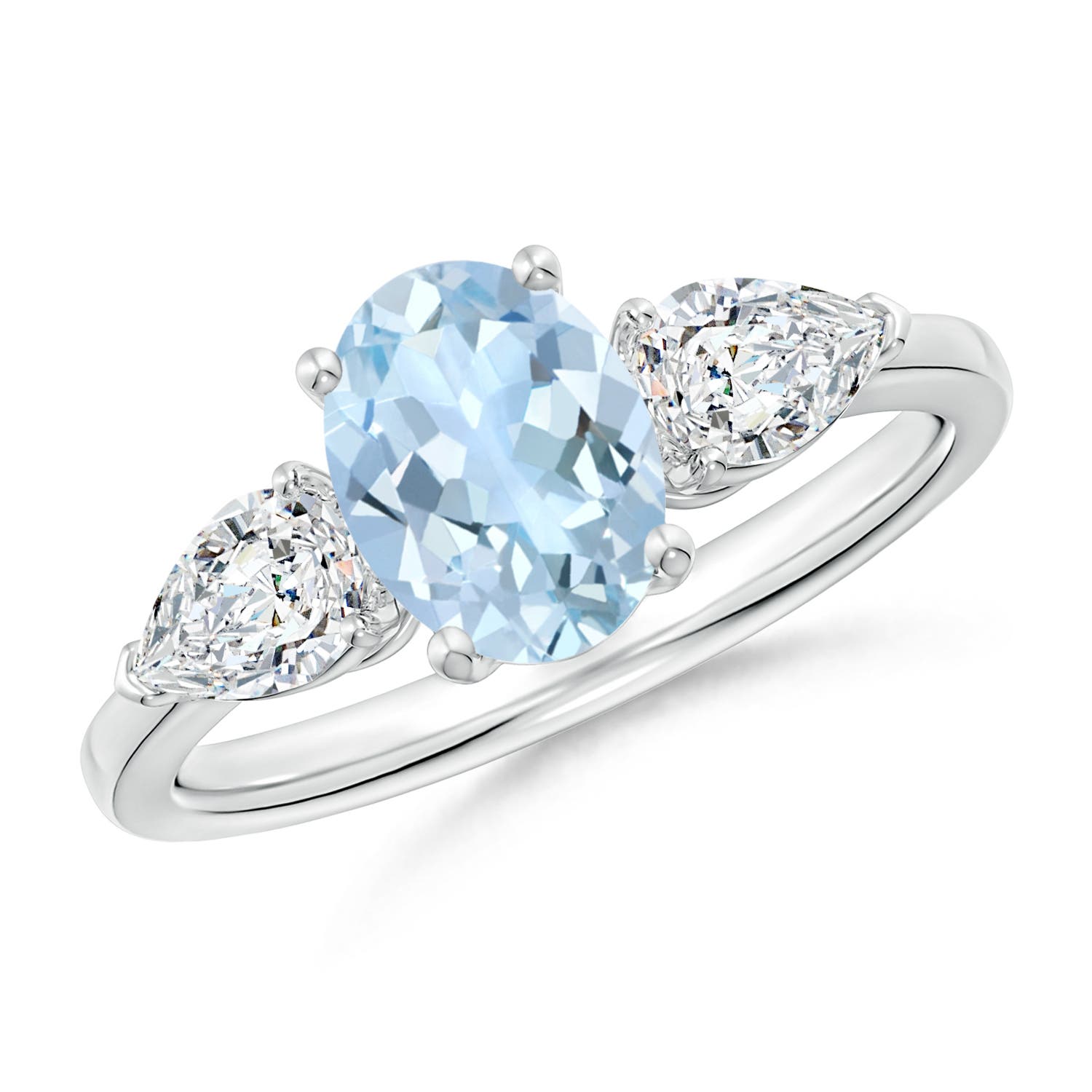 AA - Aquamarine / 1.8 CT / 14 KT White Gold