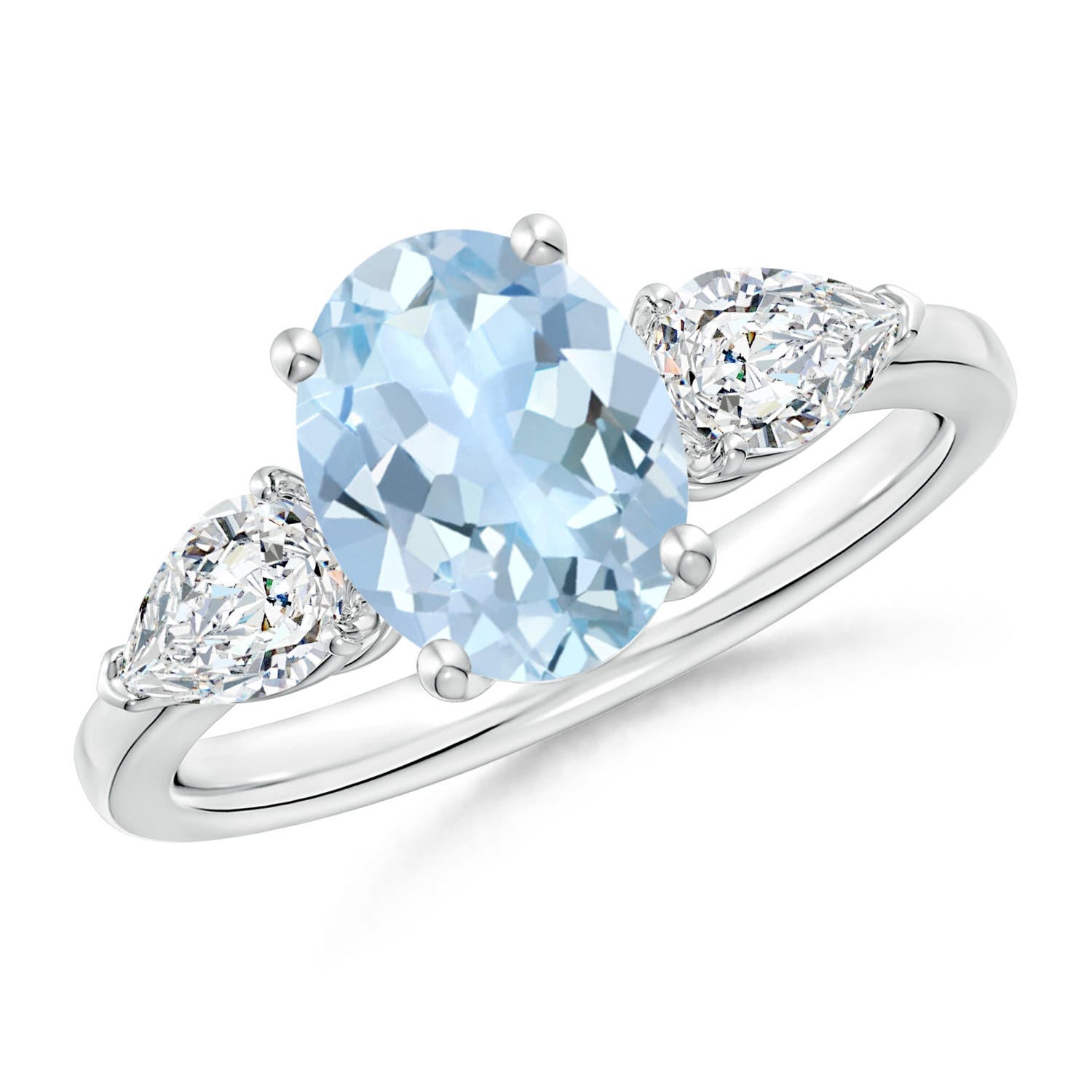 AA - Aquamarine / 2.3 CT / 14 KT White Gold