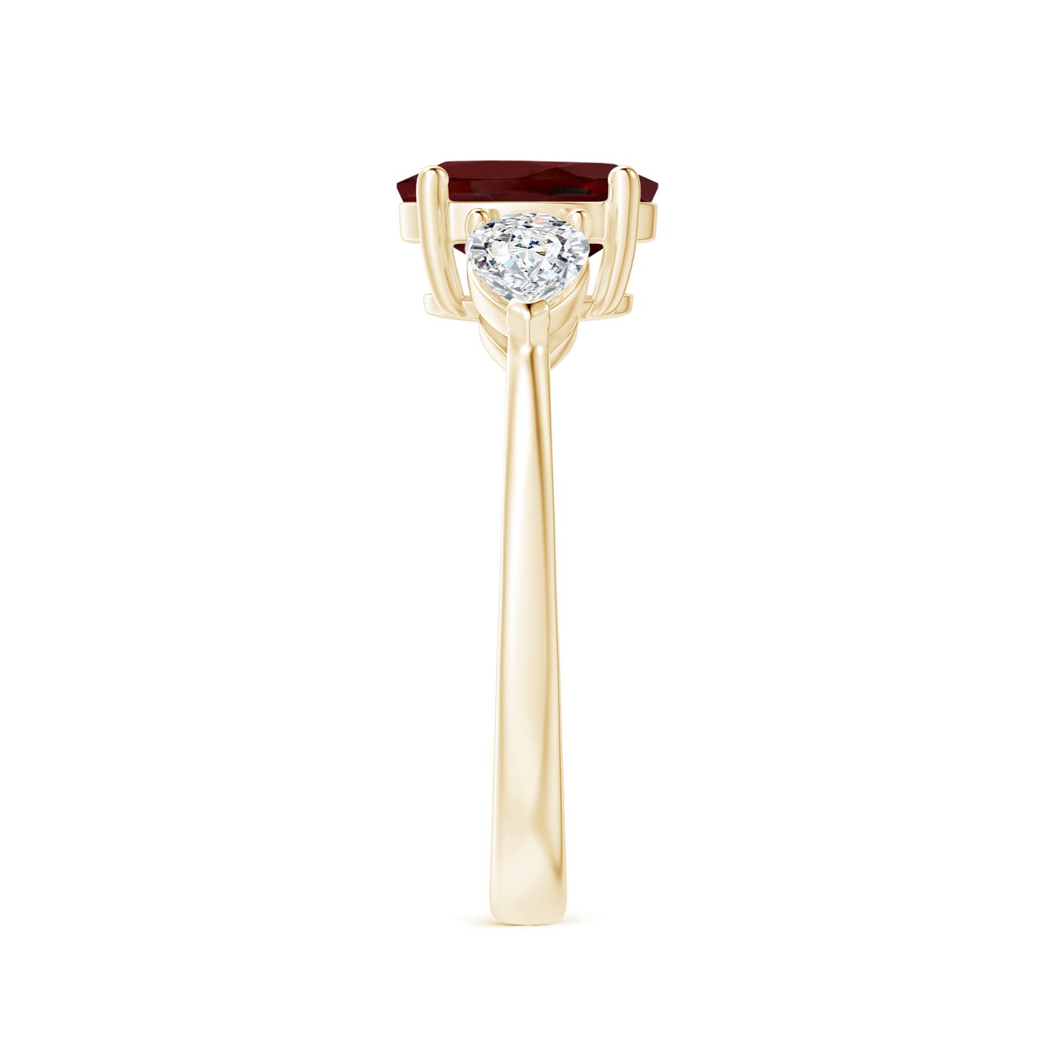 AAA - Garnet / 2.25 CT / 14 KT Yellow Gold