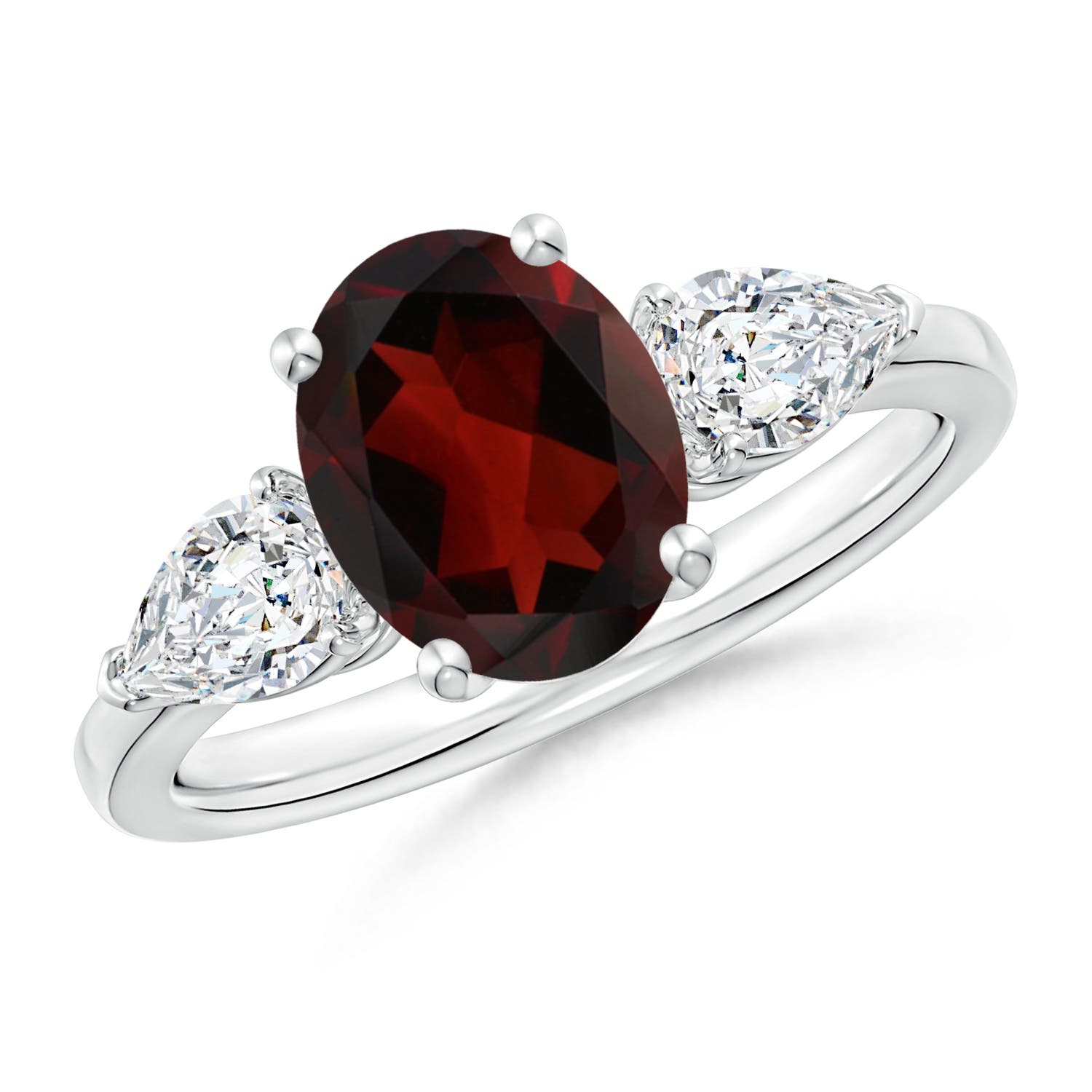 AA - Garnet / 2.8 CT / 14 KT White Gold