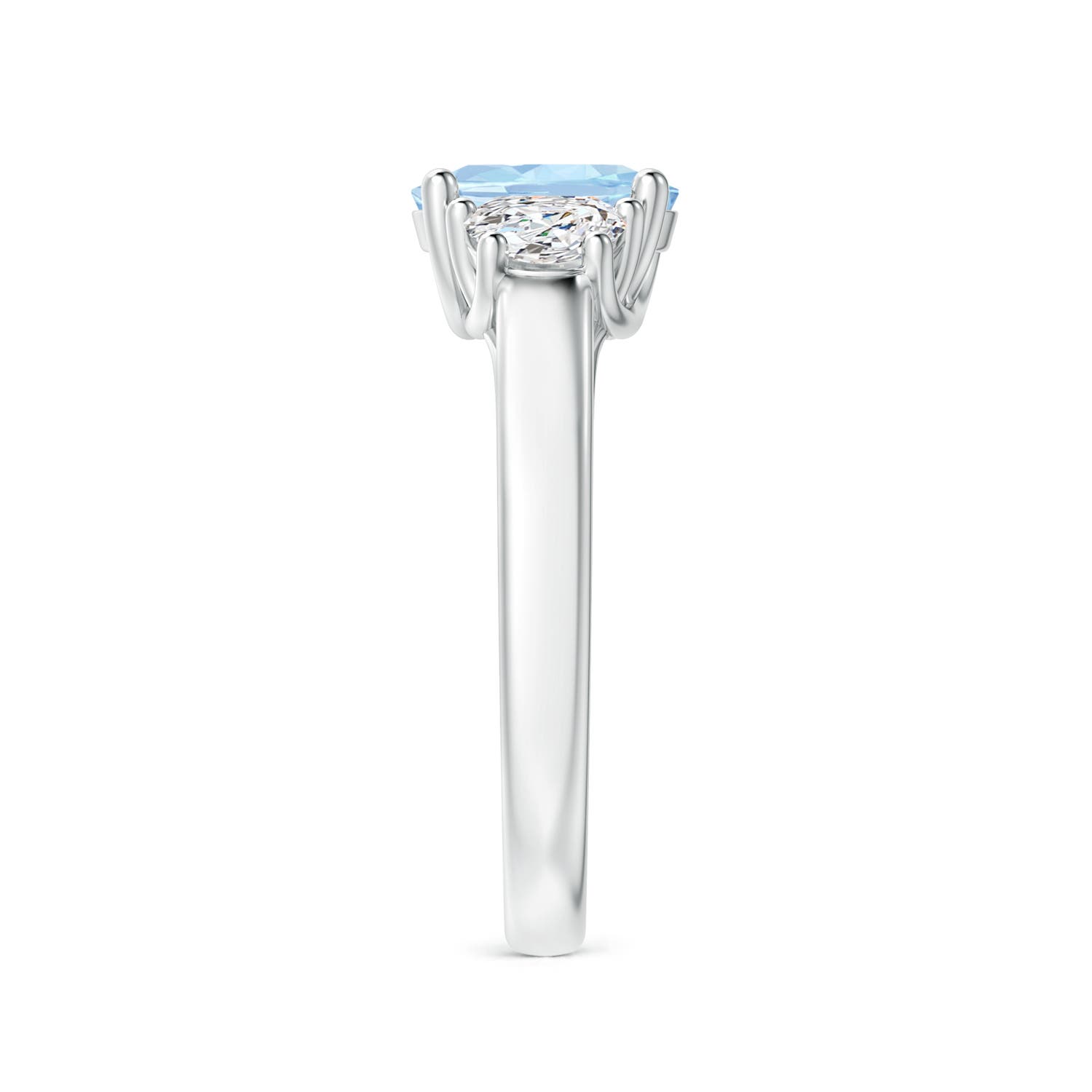 AA - Aquamarine / 1.32 CT / 14 KT White Gold