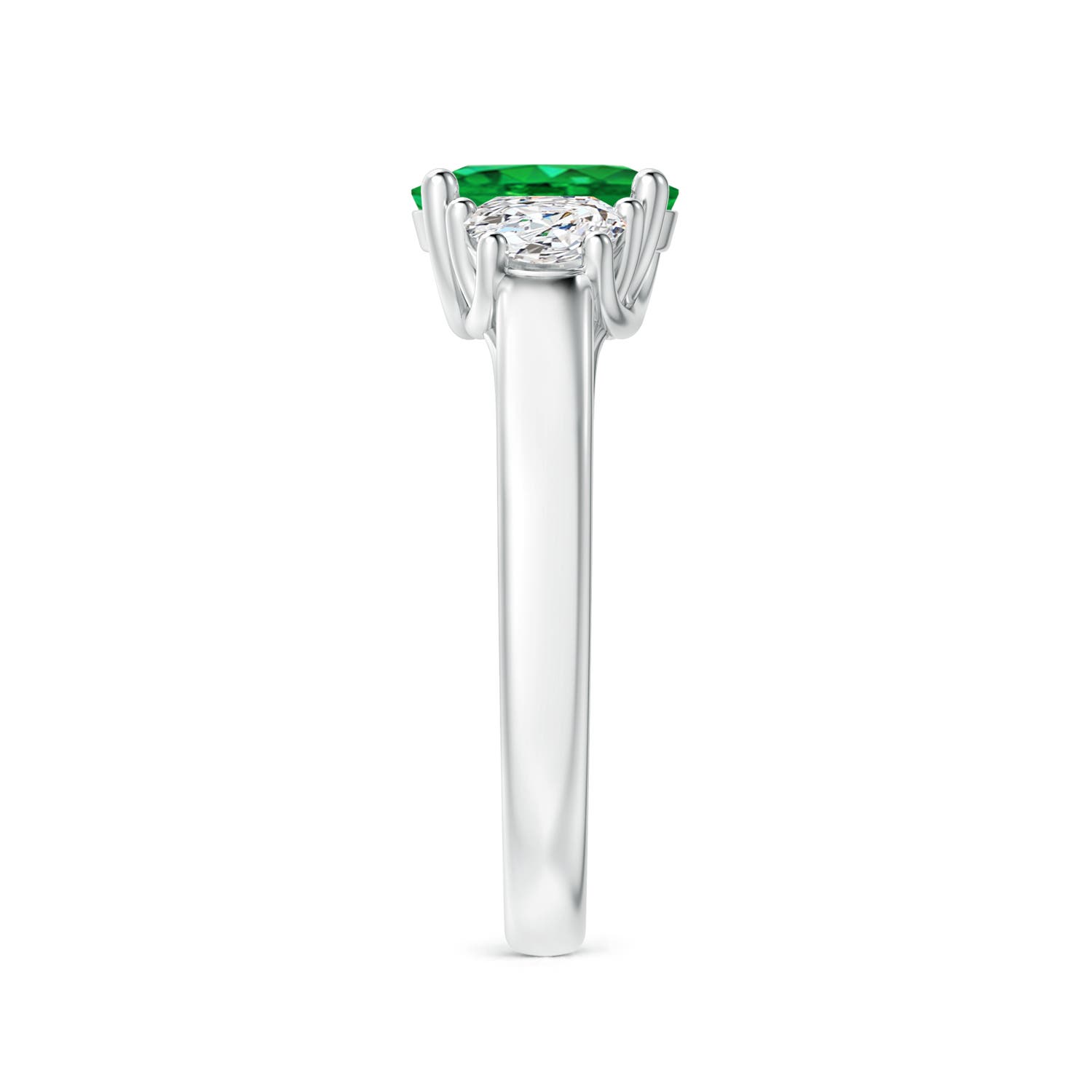 AAA - Emerald / 1.56 CT / 14 KT White Gold