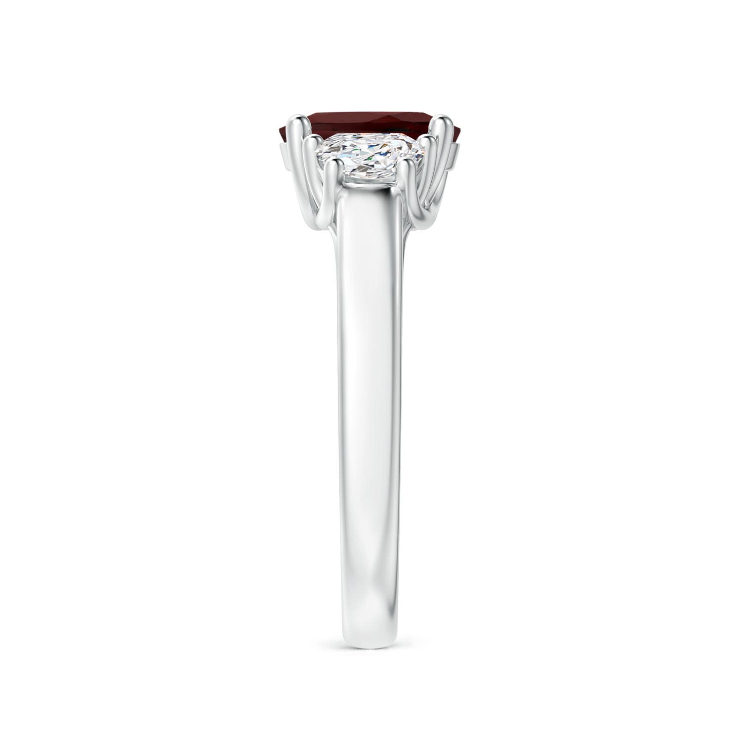 AA - Garnet / 1.77 CT / 14 KT White Gold