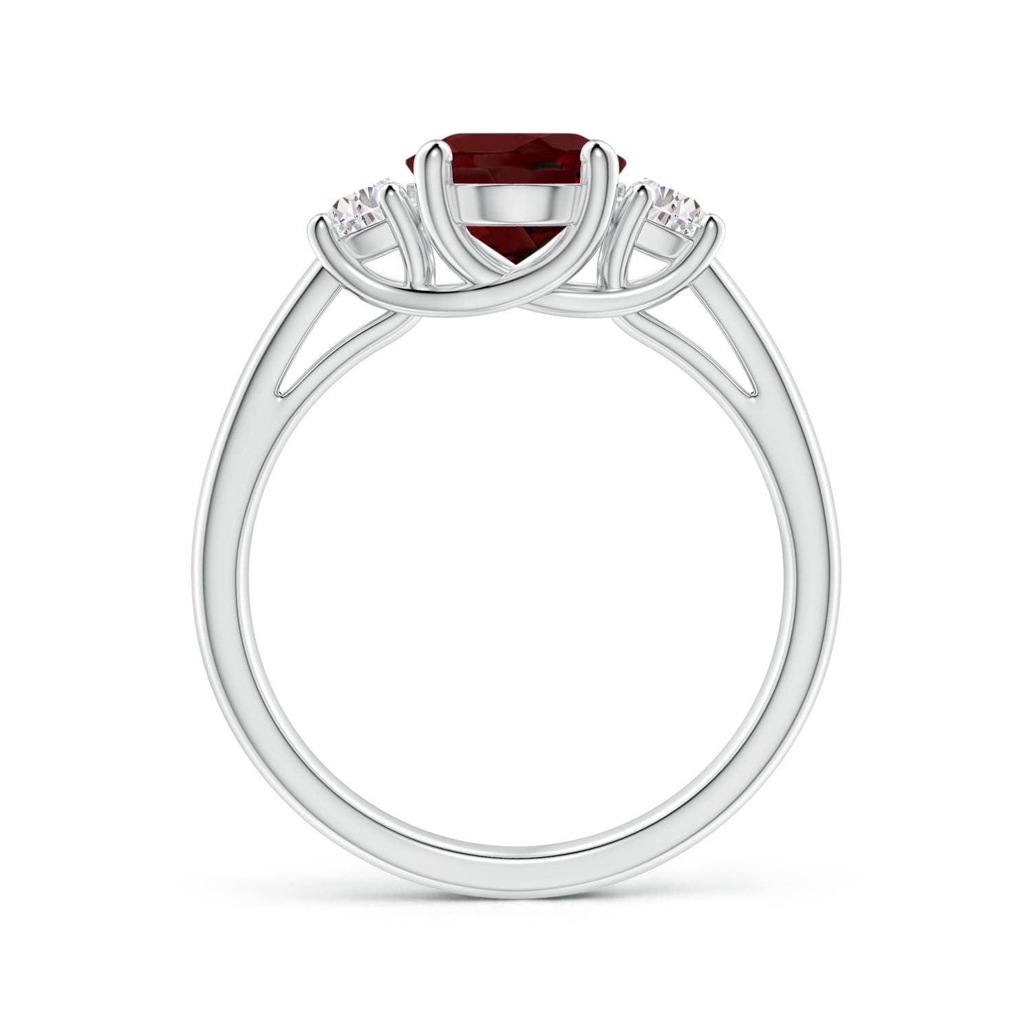 AAA - Garnet / 2.32 CT / 14 KT White Gold