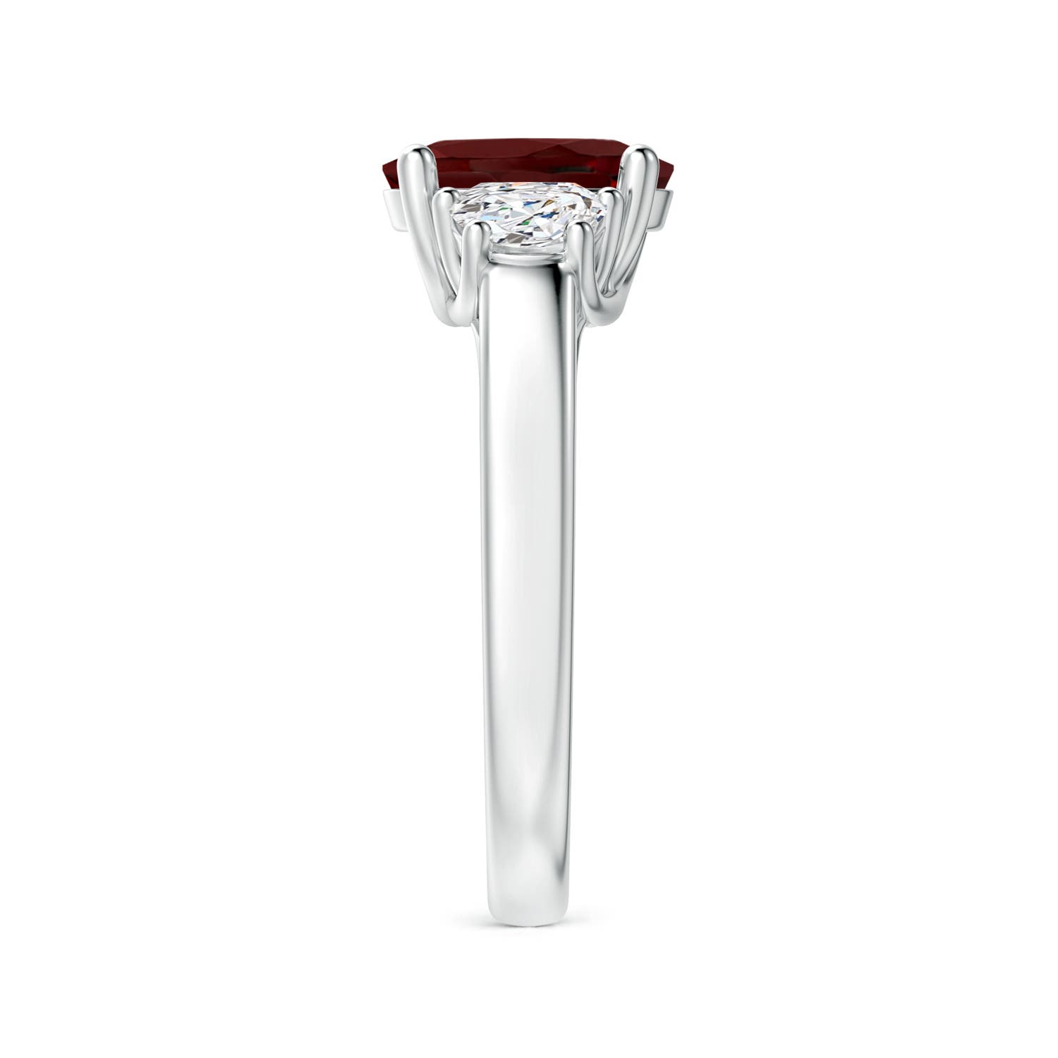 AAA - Garnet / 2.32 CT / 14 KT White Gold