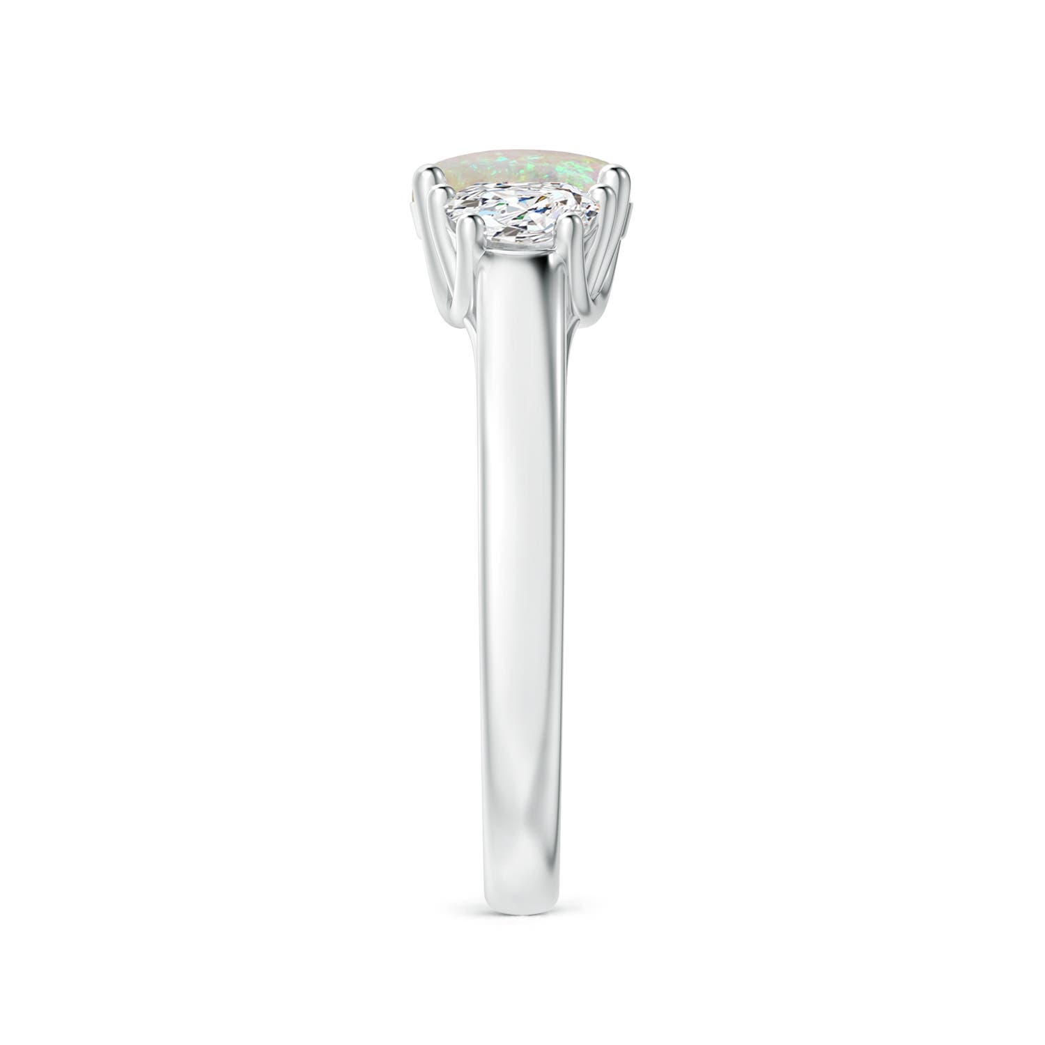 AAA - Opal / 0.77 CT / 14 KT White Gold