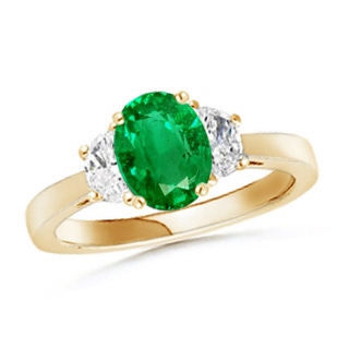 8x6mm AAA Emerald and Diamond Tapered Shank Three Stone Ring in Yellow Gold