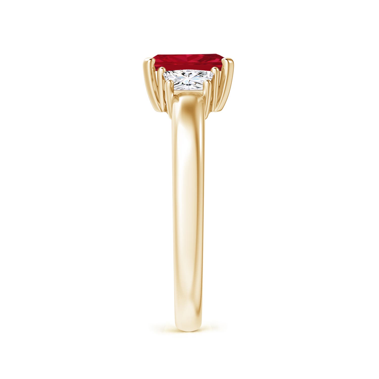 AAA - Ruby / 1.32 CT / 14 KT Yellow Gold