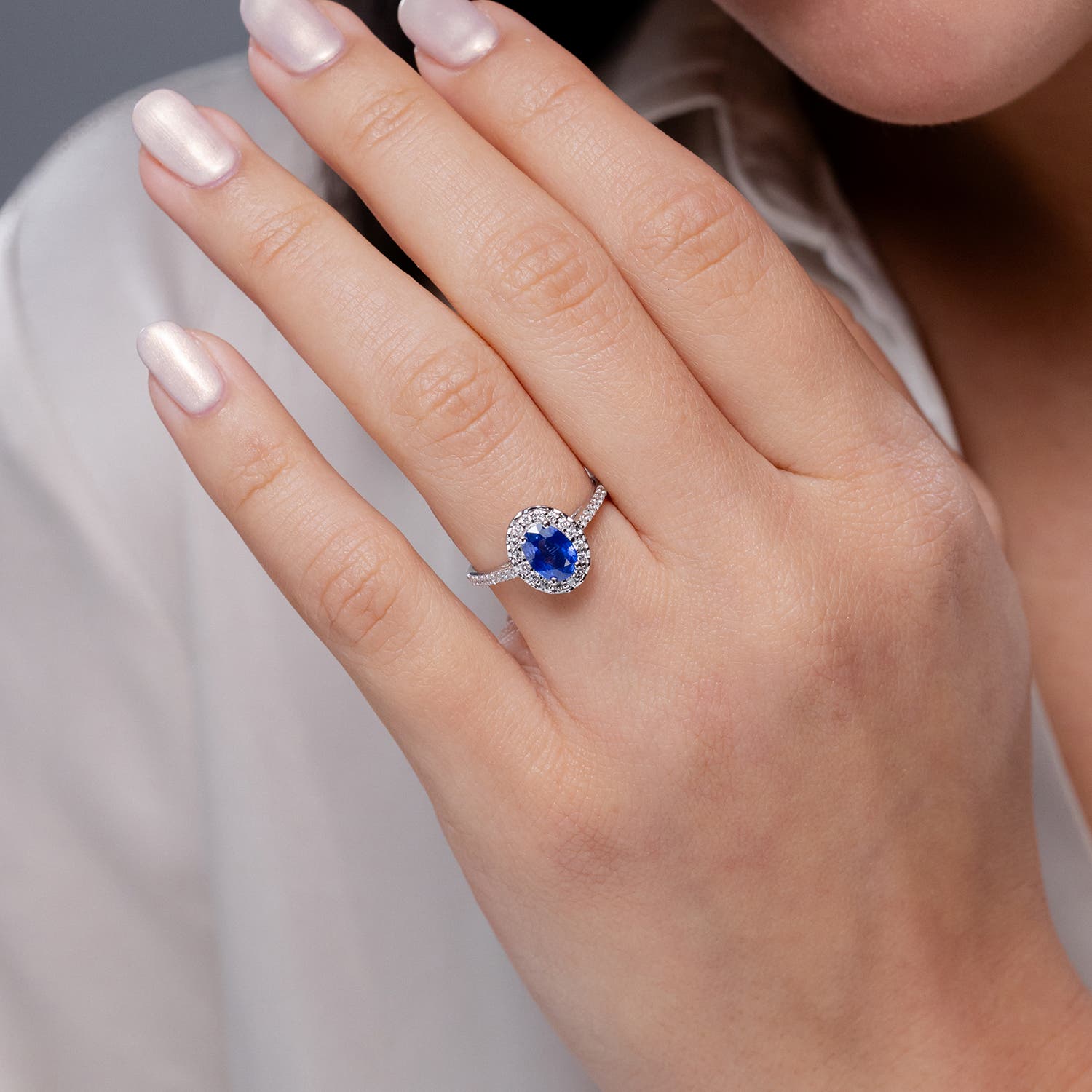 SR0218S_N lifestyle image - lifestyle 5