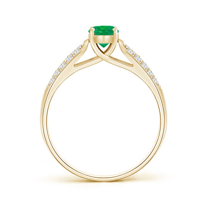 AA - Emerald / 0.68 CT / 14 KT Yellow Gold