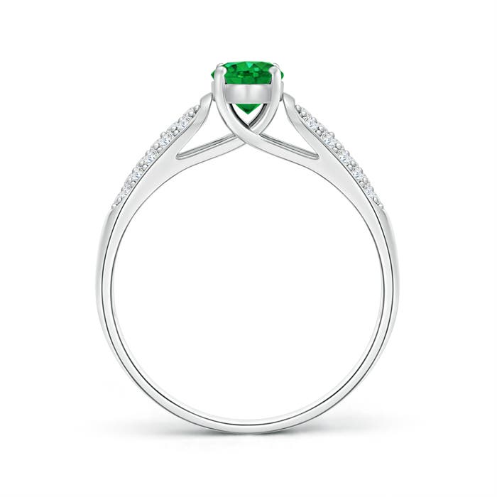 AAA - Emerald / 0.68 CT / 14 KT White Gold