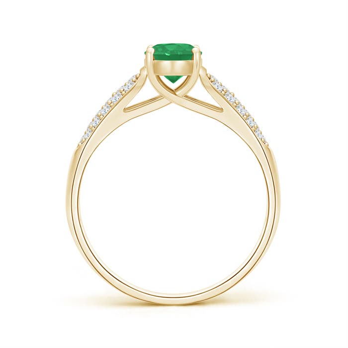 A - Emerald / 0.95 CT / 14 KT Yellow Gold