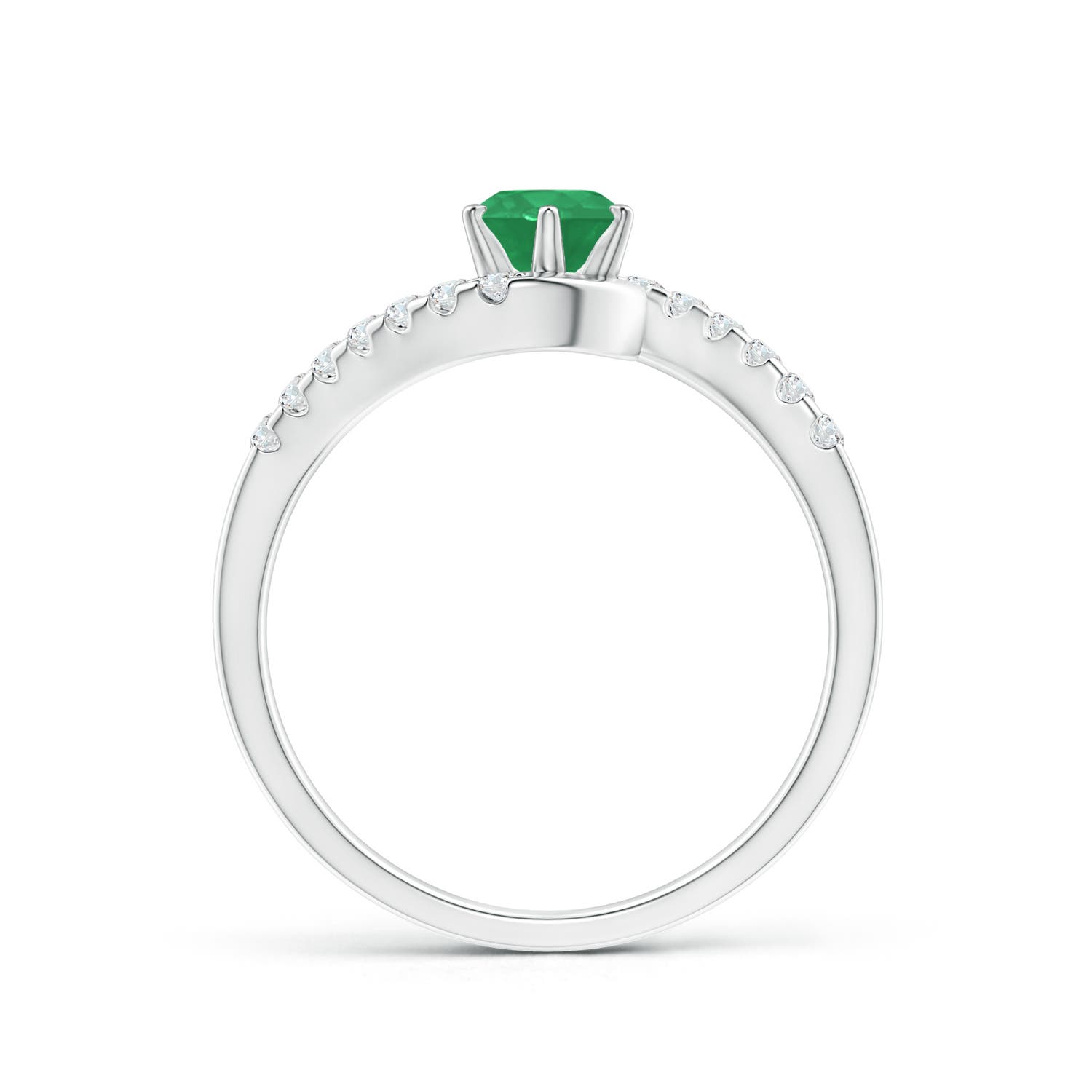 A - Emerald / 0.62 CT / 14 KT White Gold