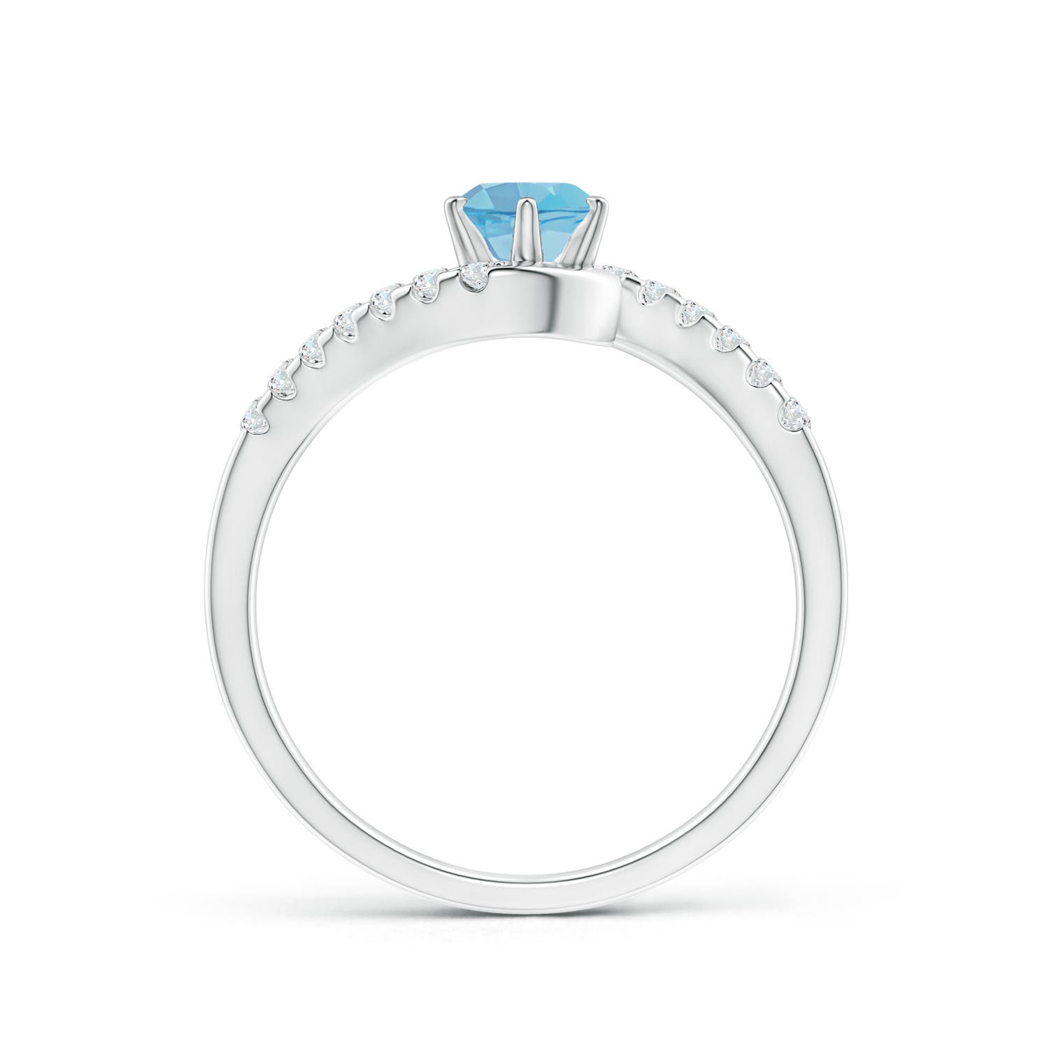 A - Swiss Blue Topaz / 0.77 CT / 14 KT White Gold