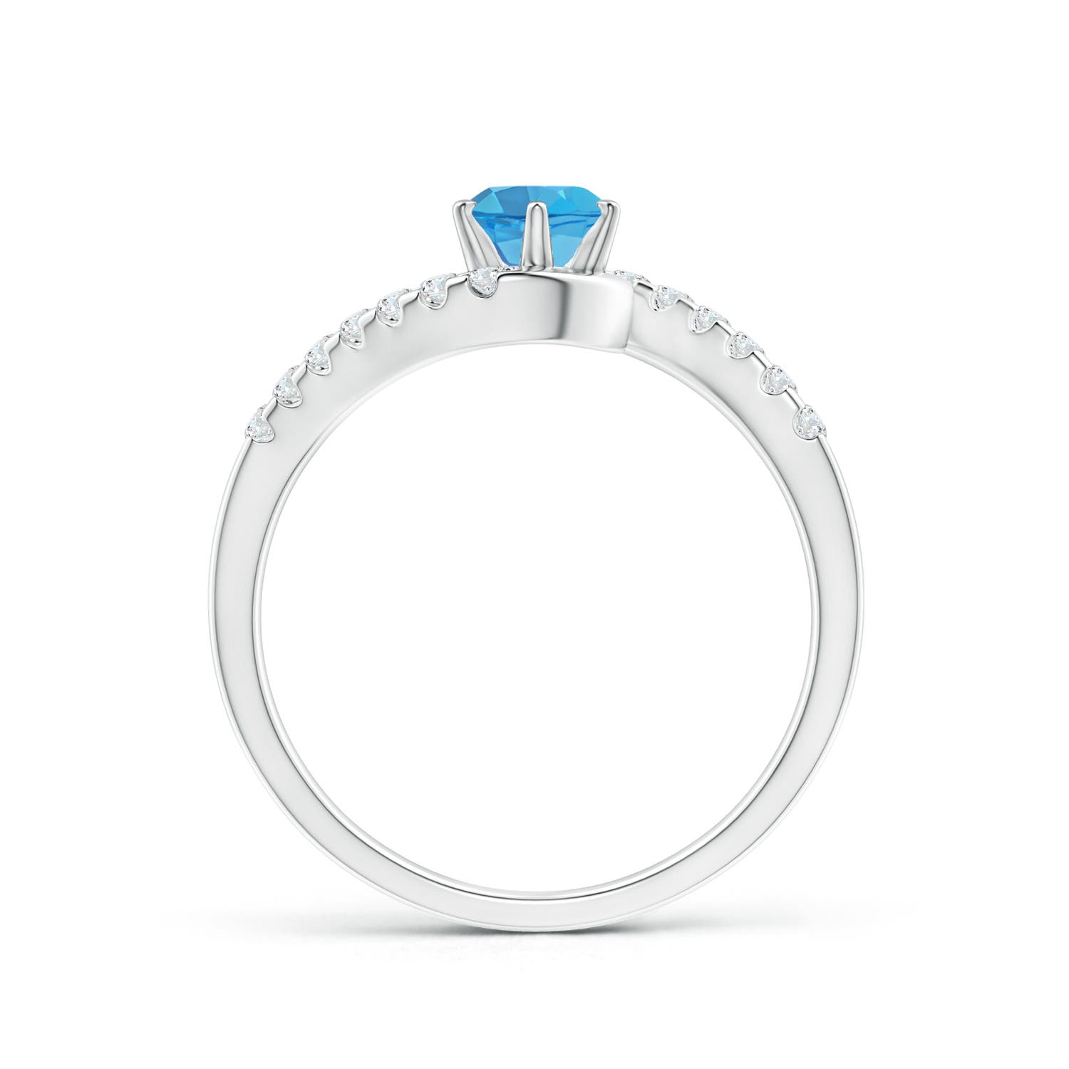 AA - Swiss Blue Topaz / 0.77 CT / 14 KT White Gold