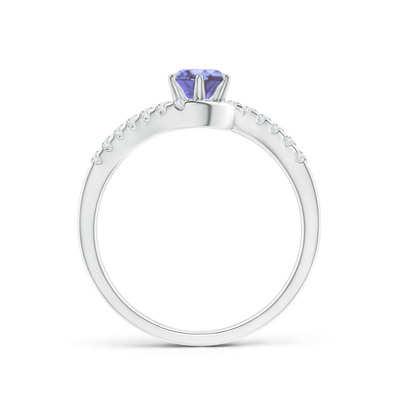 AA - Tanzanite / 0.67 CT / 14 KT White Gold