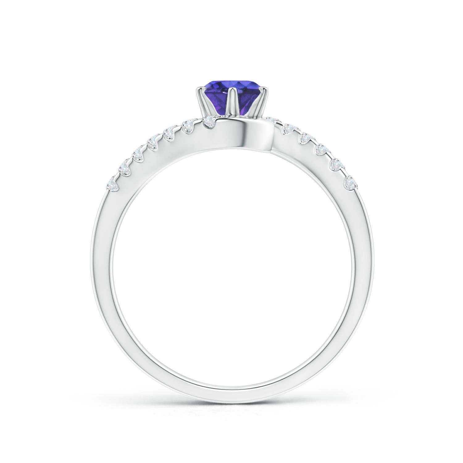 AAA - Tanzanite / 0.67 CT / 14 KT White Gold