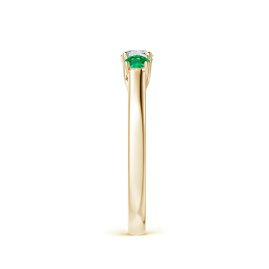 4mm HSI2 Classic Round Diamond and Emerald Three Stone Ring in Yellow Gold side-2