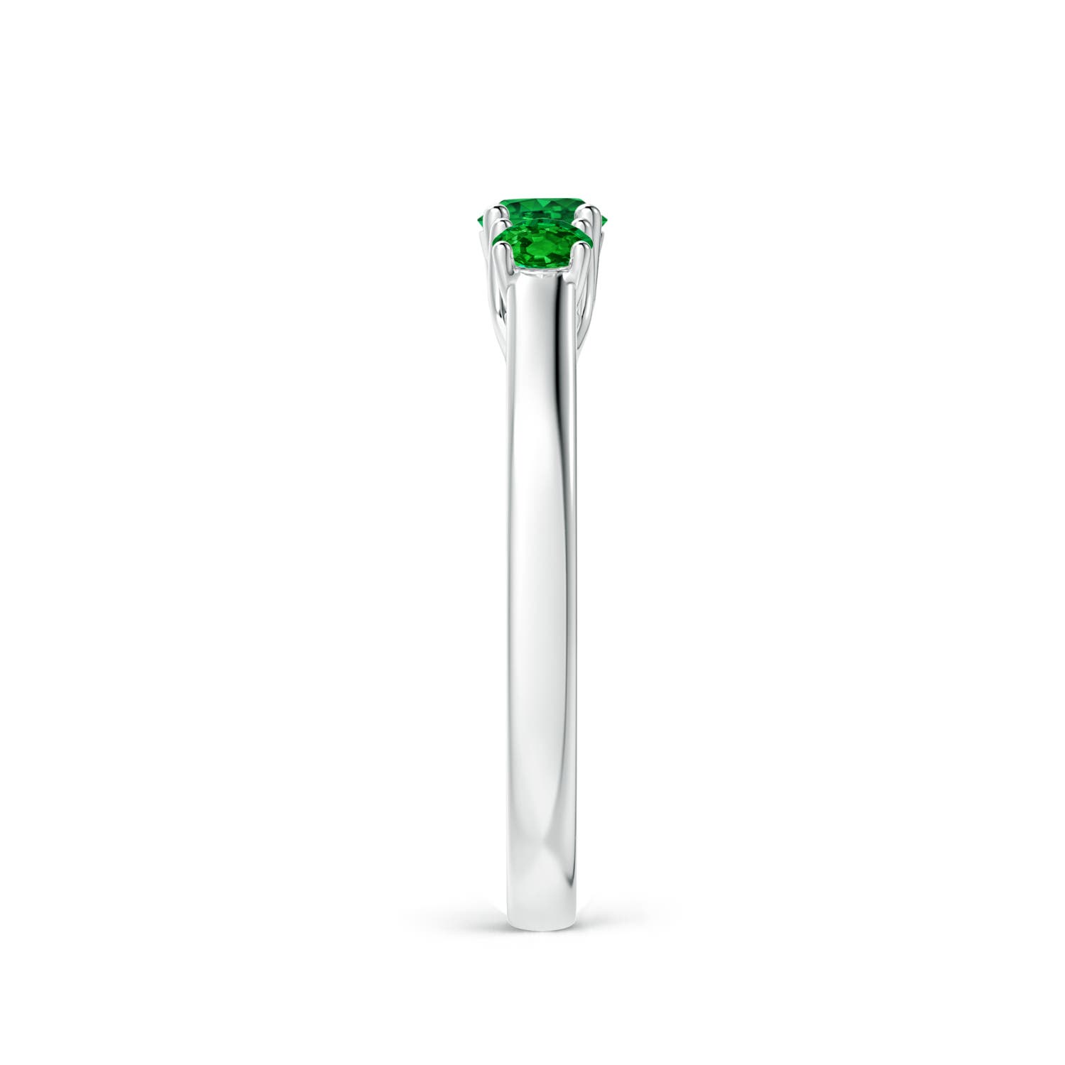 AAAA - Emerald / 0.44 CT / 14 KT White Gold