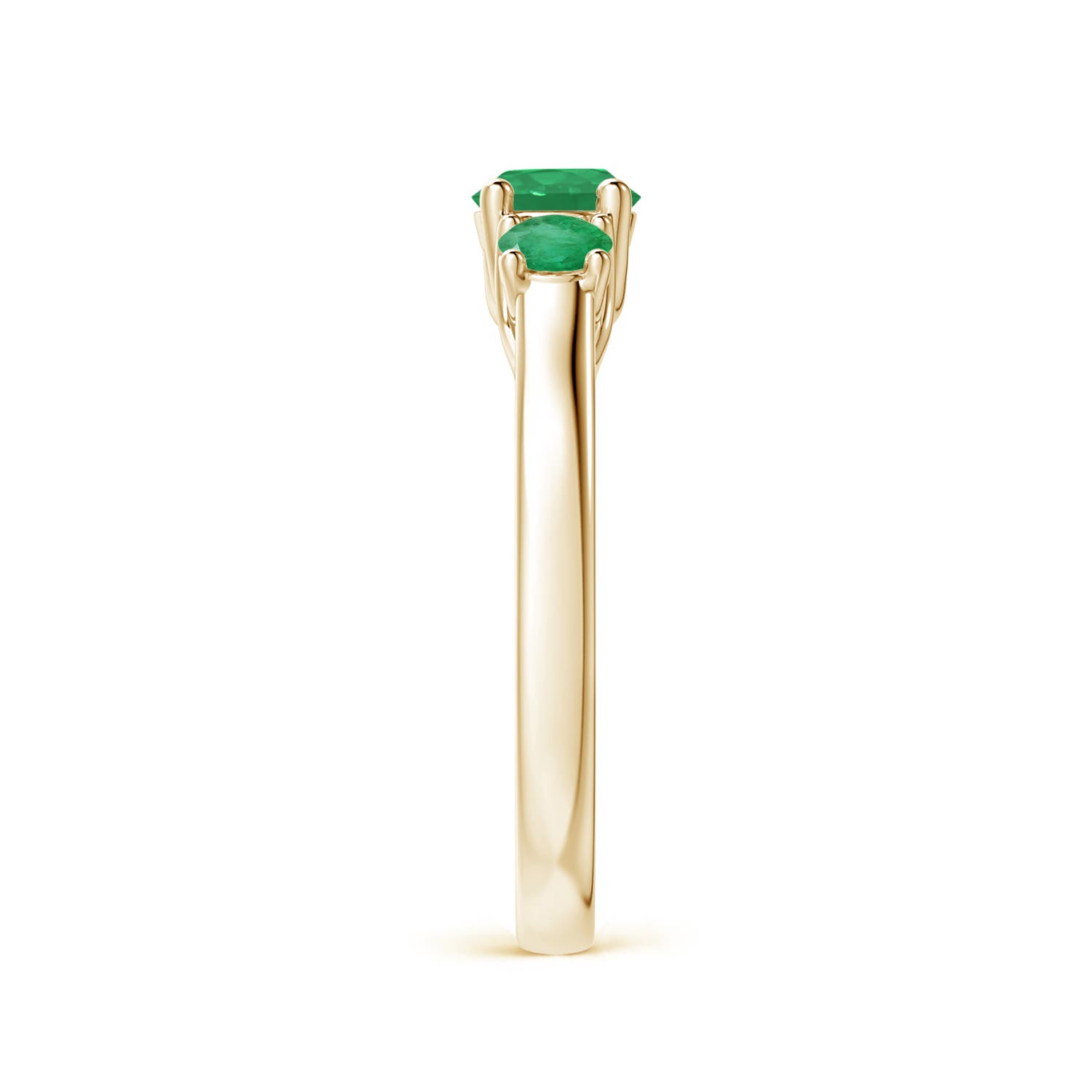 A - Emerald / 0.75 CT / 14 KT Yellow Gold