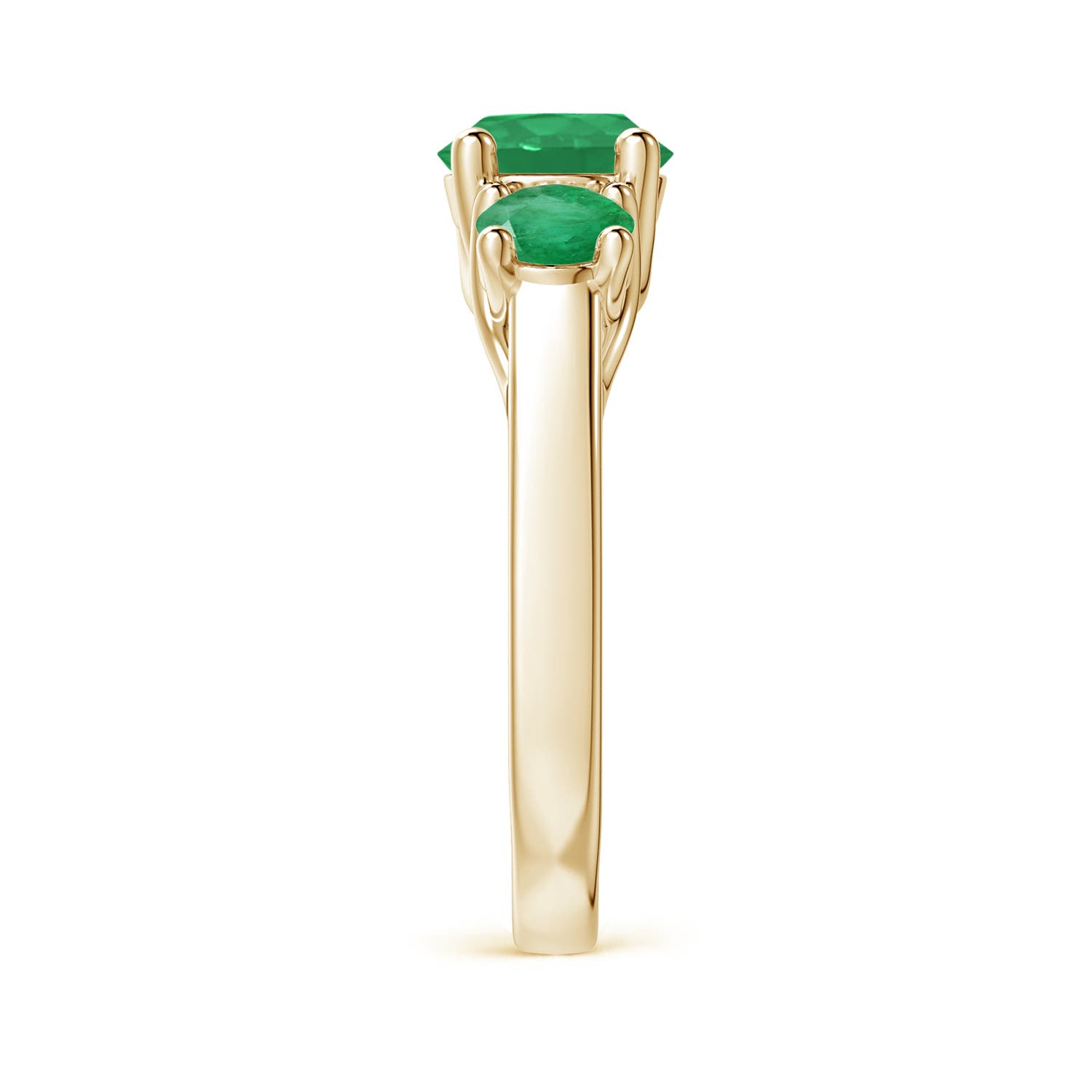 A - Emerald / 1.9 CT / 14 KT Yellow Gold